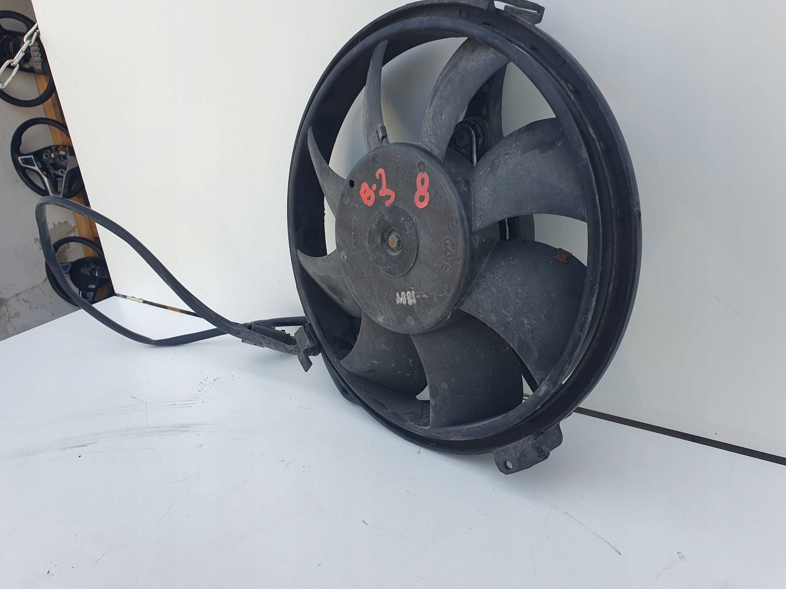 Volkswagen PASSAT B5 ventilátor chladiče 8D0959455R