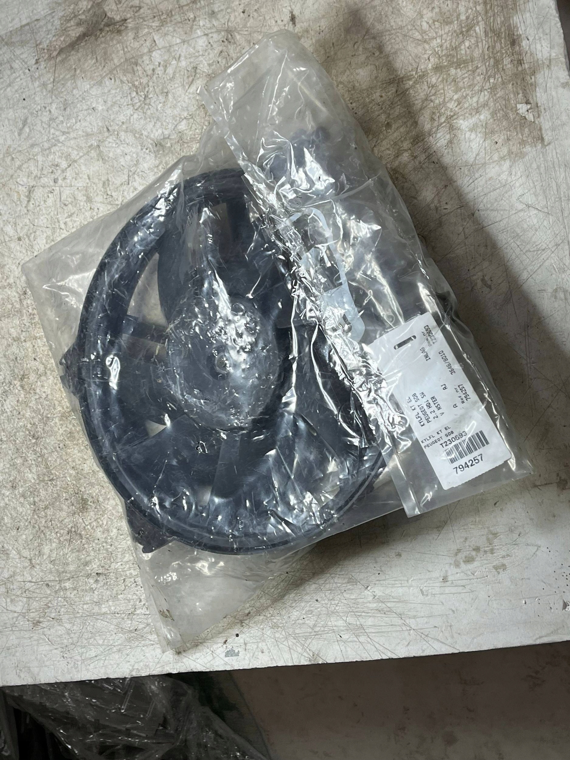 ventilátor chladiče Peugeot 508 9682954580