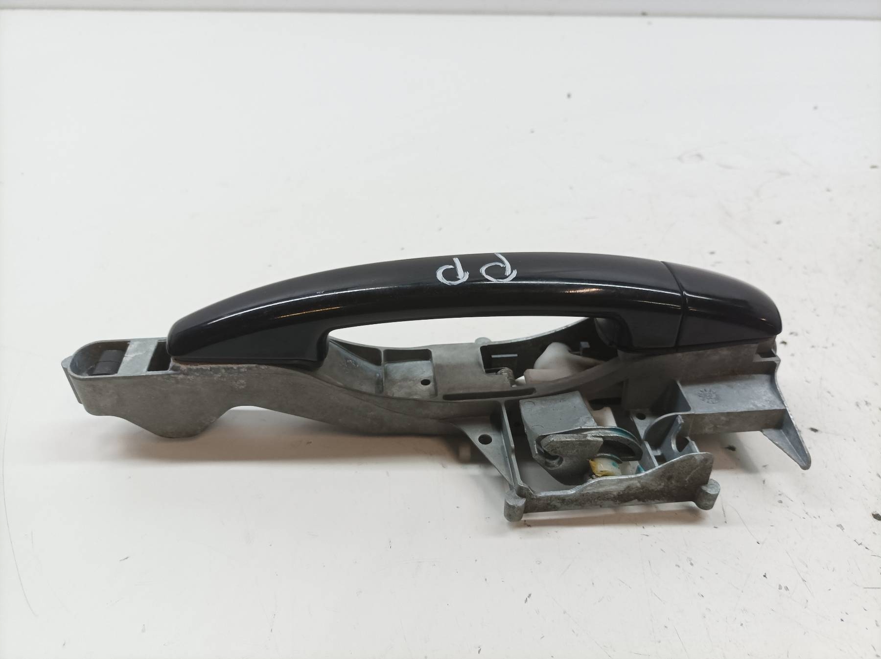 handle exterior right front KTVD Peugeot 208 and (2012- )