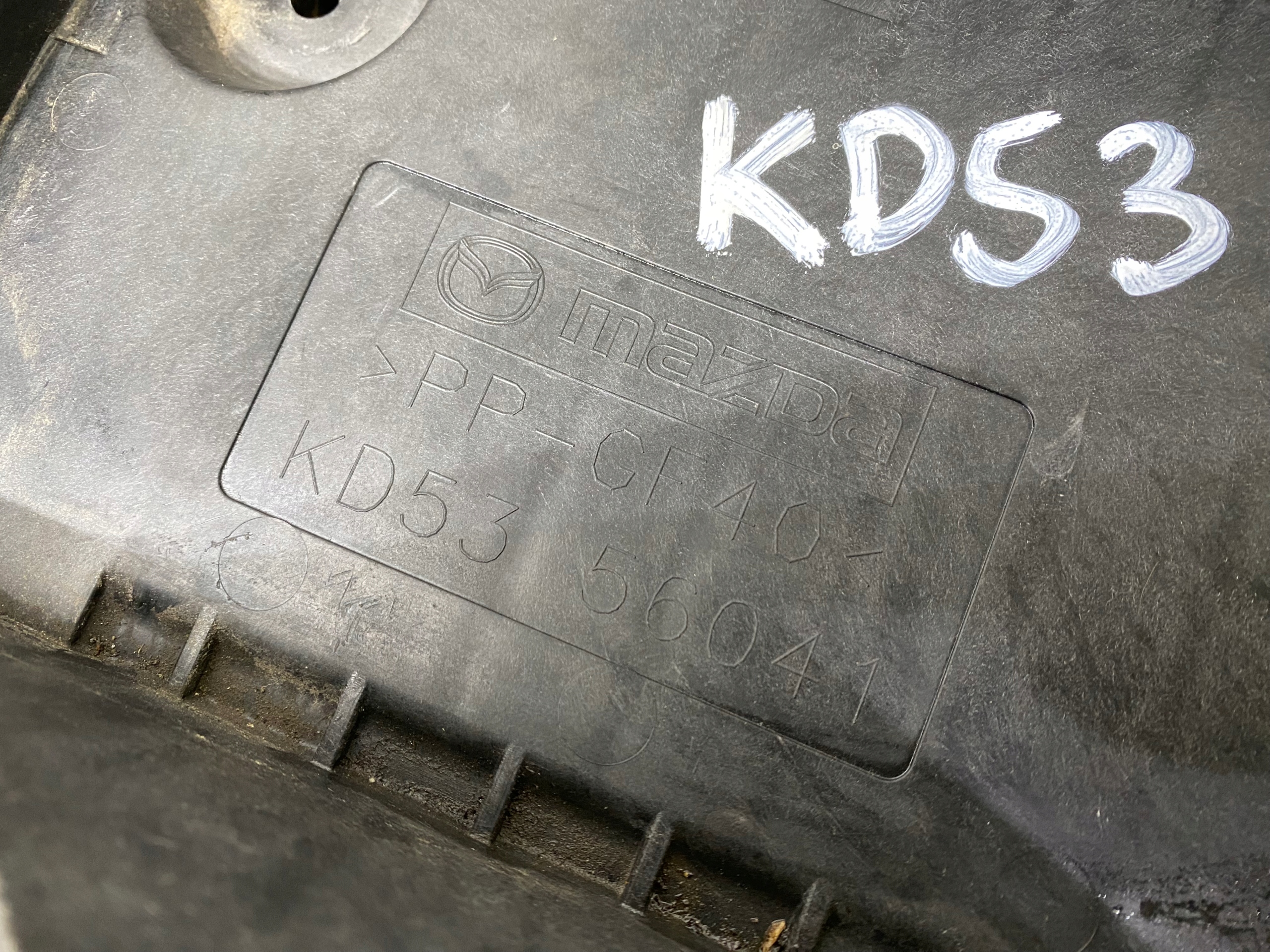 MAZDA CX-5 e KD 12-17 Porta per batteria KD5356041 OE