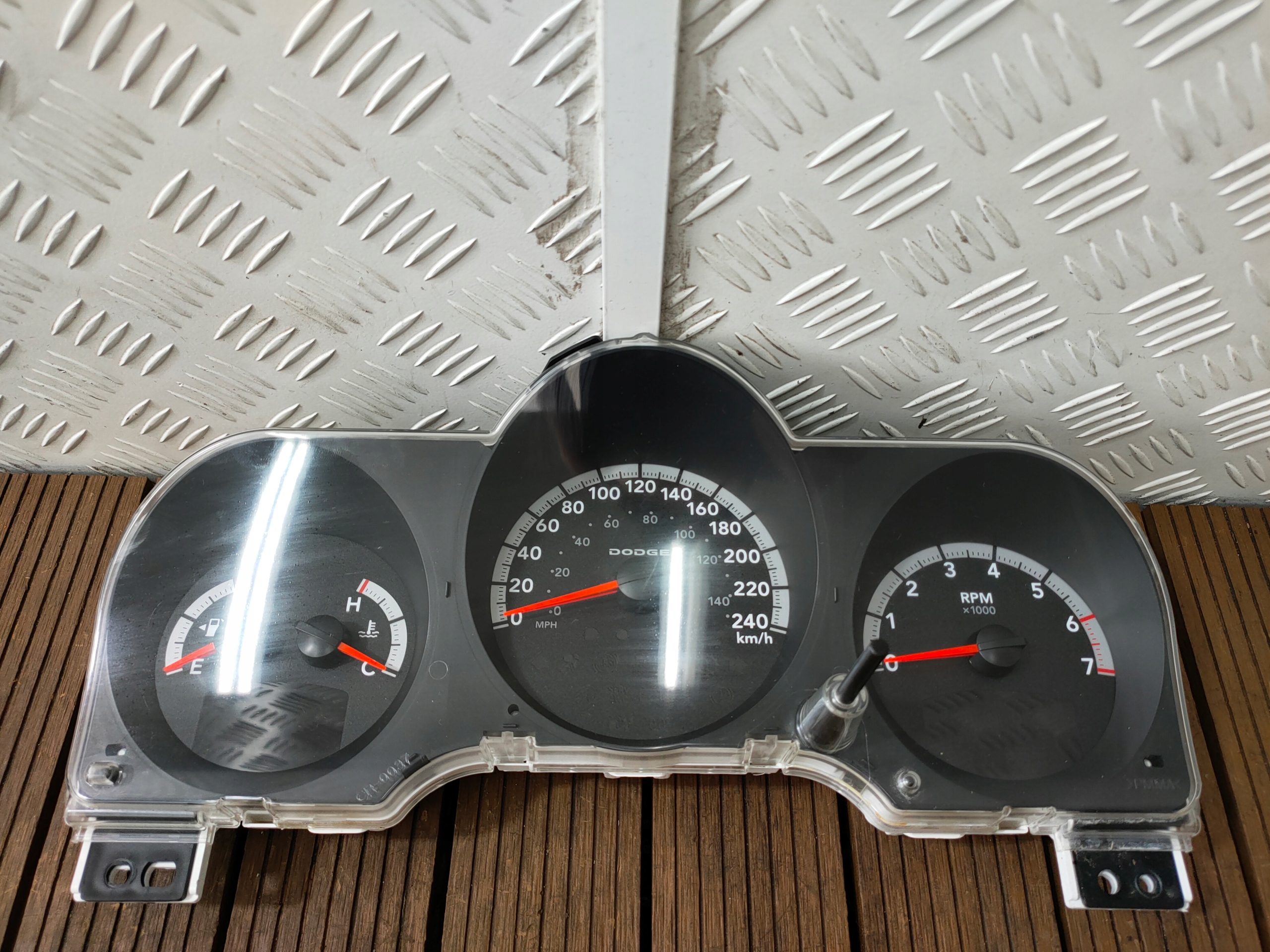 DODGE NITRO 07-11 4.0 V6 dials dials 05172968AC