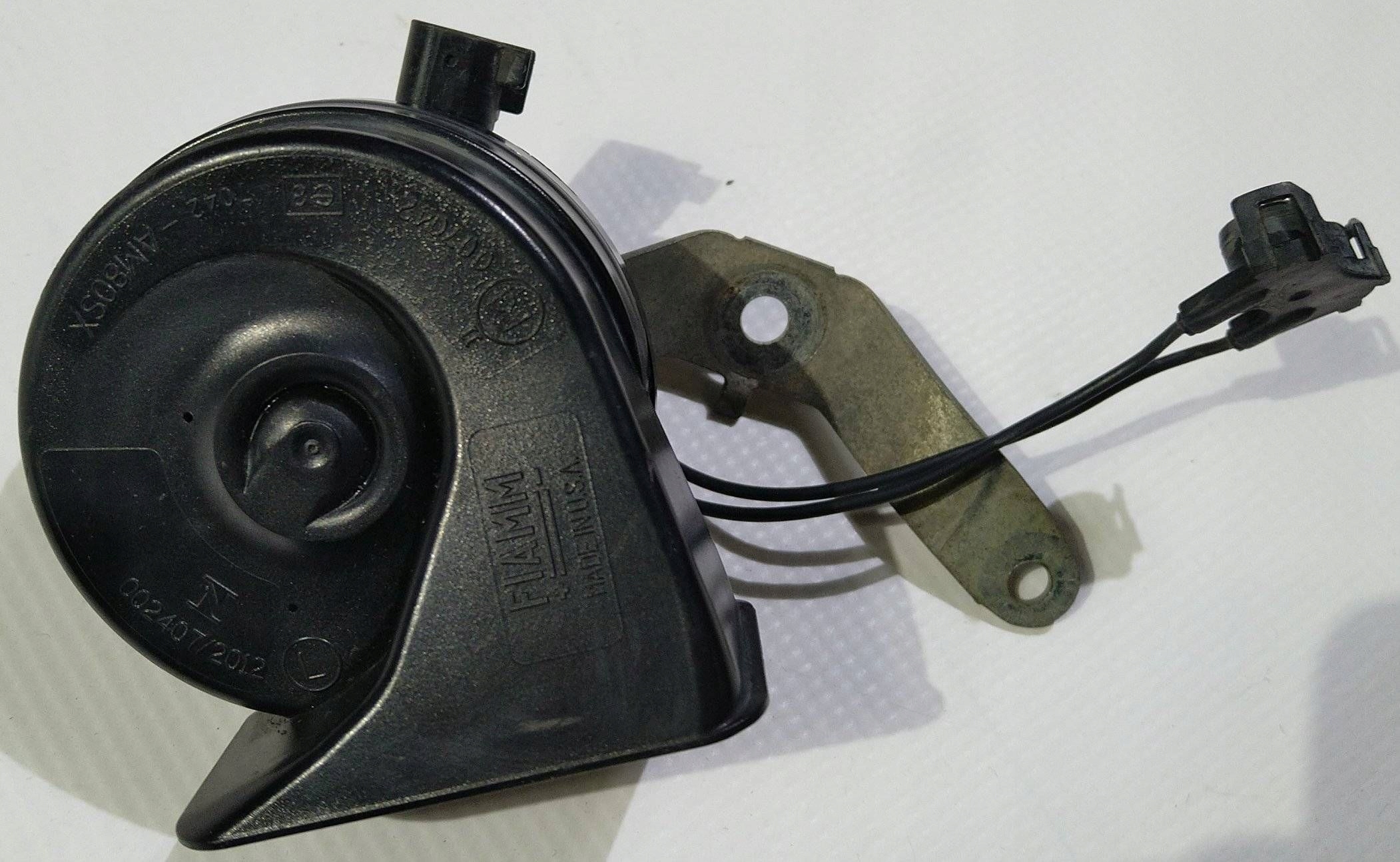 Klakson sygnal dzwiekowy left Dodge RAM 1500 2013