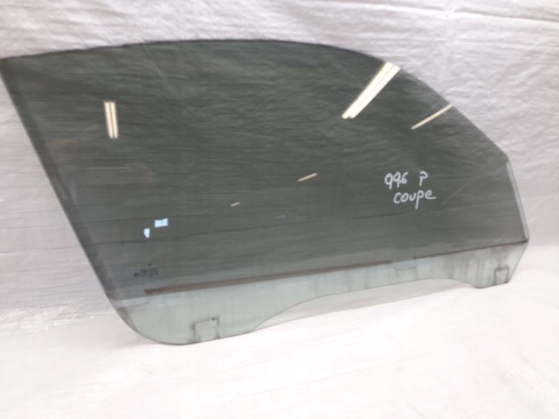 PORSCHE 911, 996 КУПЕ СКЛО ПРАВОЇ ДВЕРІ