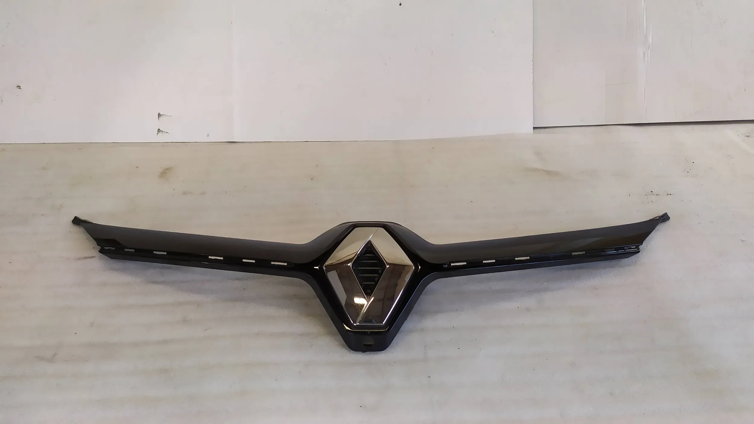 Renault Clio X98 Kühlergrill FRONTGRILL Kühlergitter 620782147R - Thumbnail 1