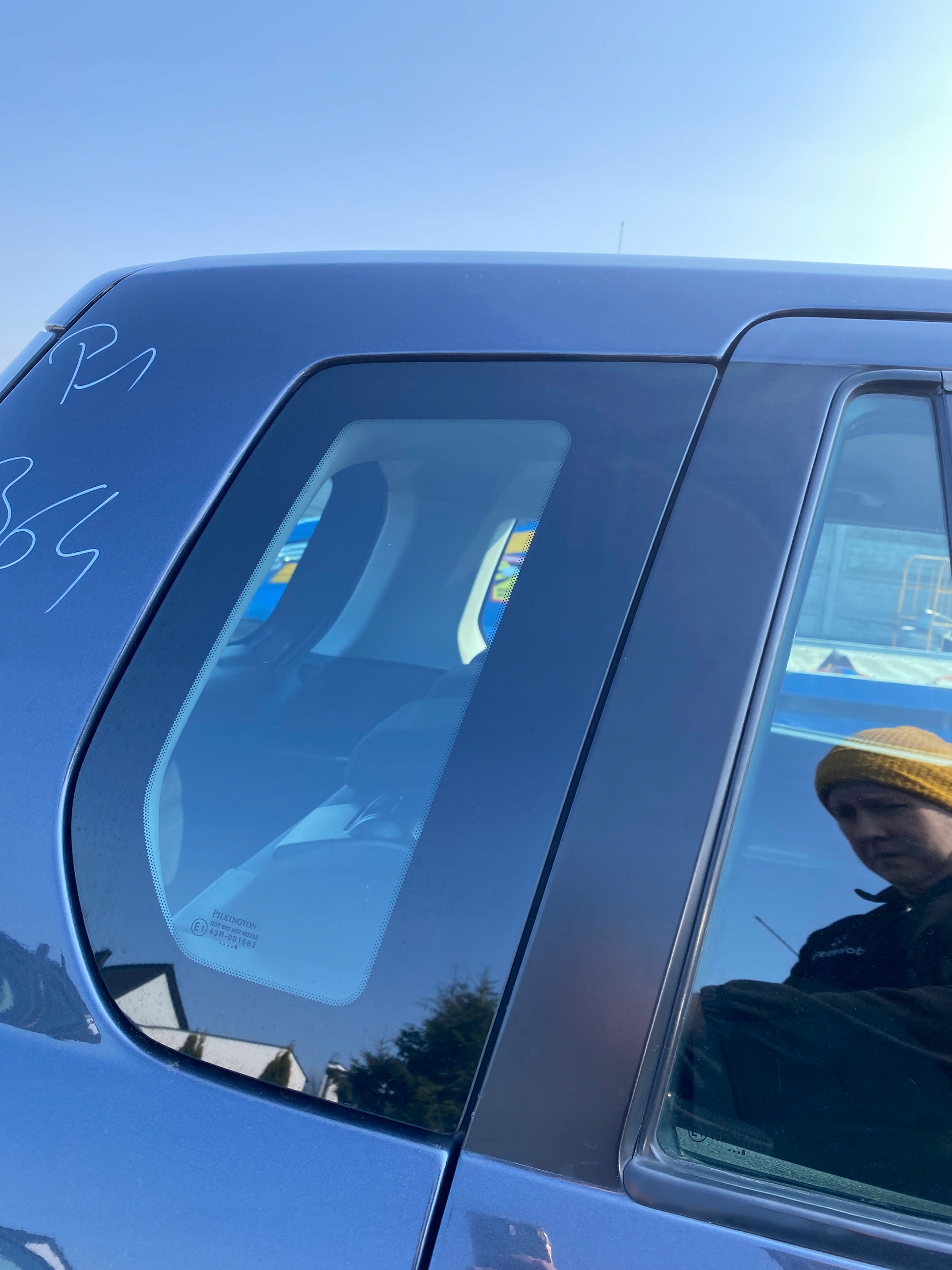 Mazda 2 1 and FL 02-07 window bodywork side right