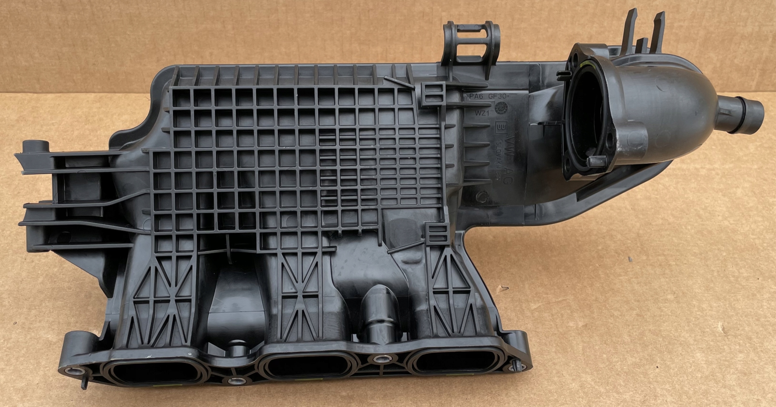 intake manifold VW SKODA AUDI IDEAL original 05C129711F