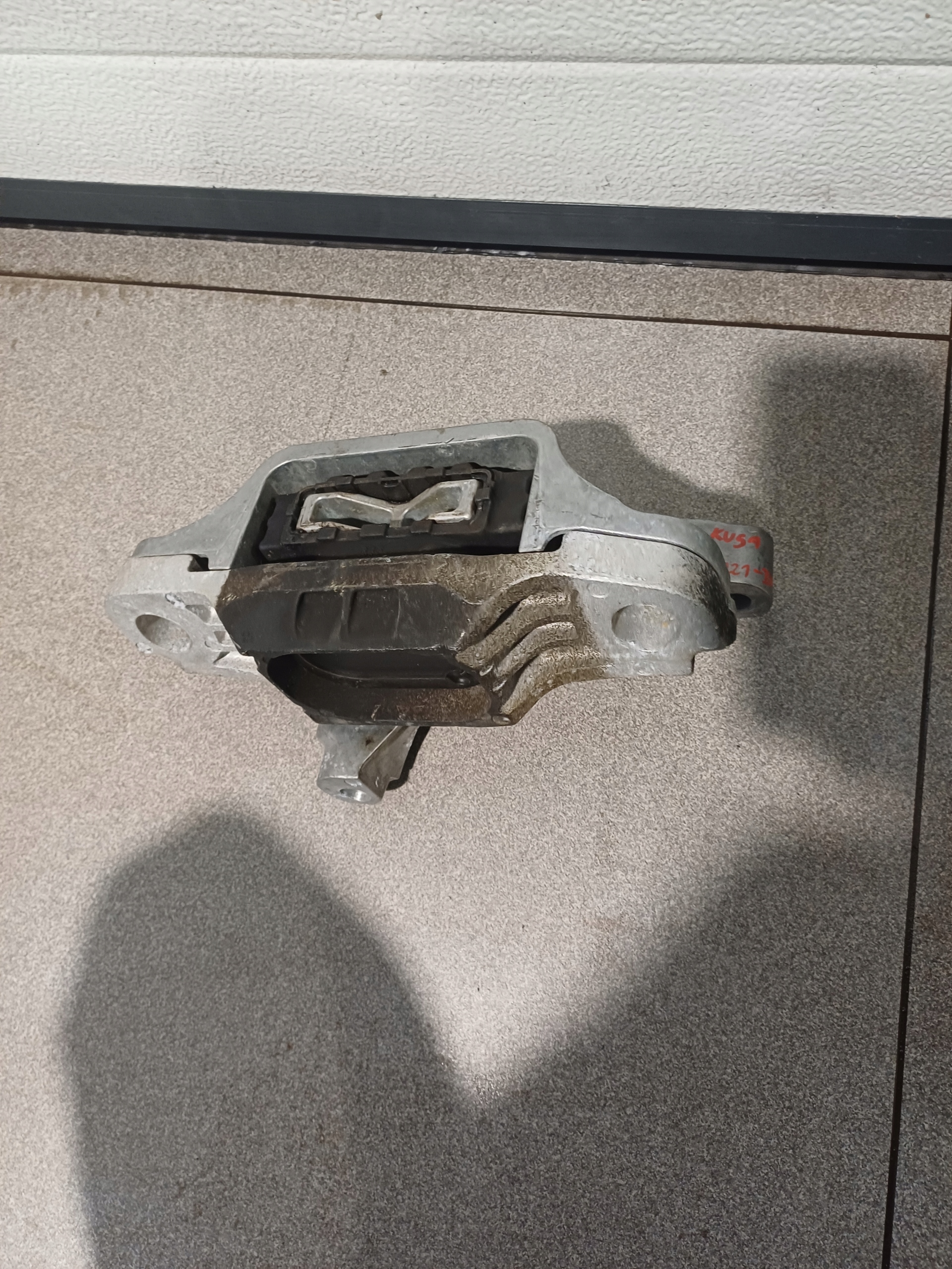 engine mount holder FORD KUGA MK3 LX53-7M121-DA