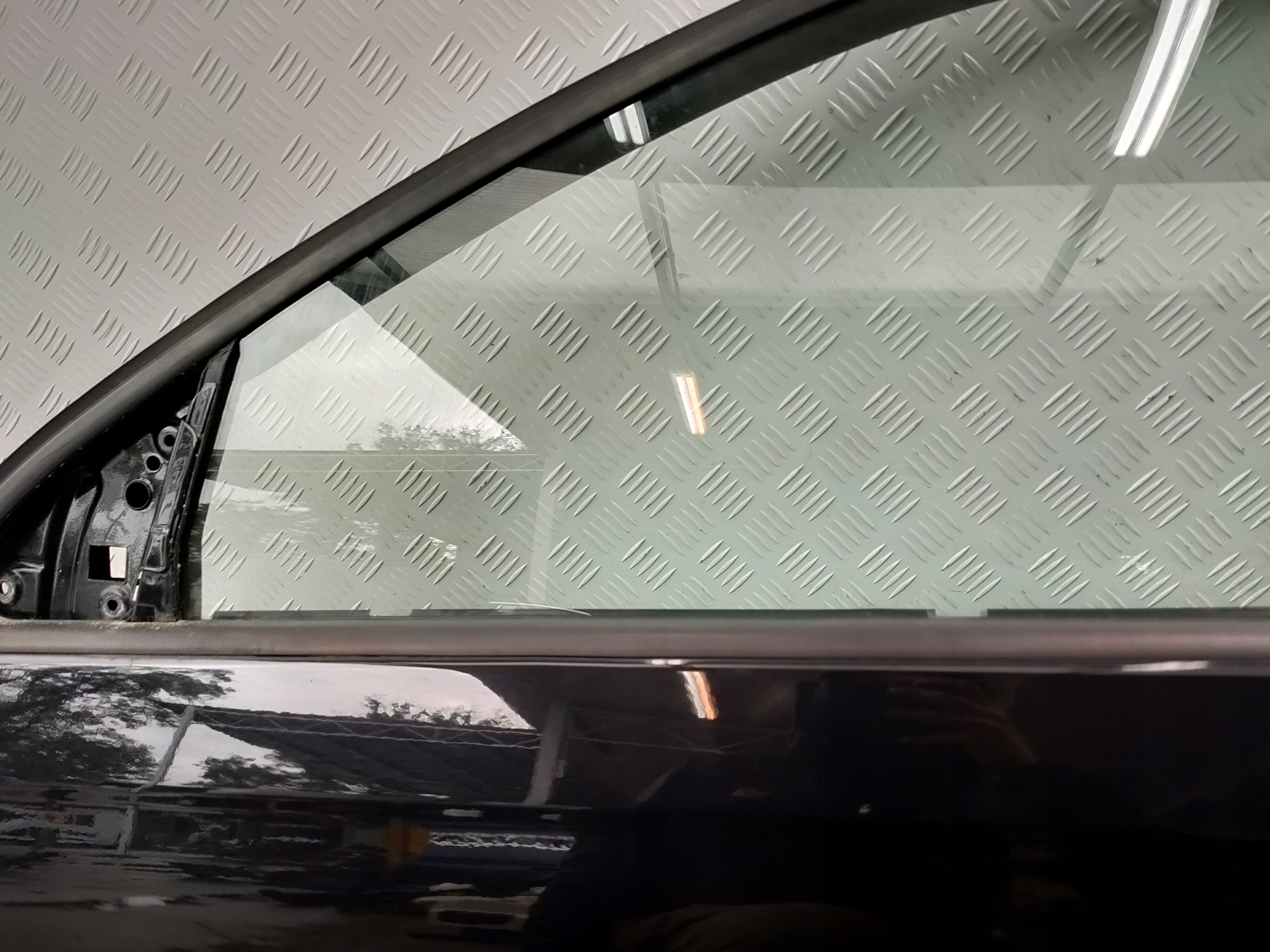 VW JETTA V 05-11 door front and rear. left colour LC9X KOMPLET