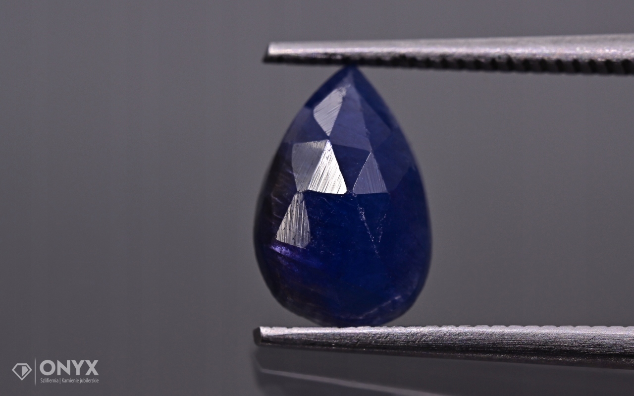 Safír fasetovaná rozeta slza 10x6,5 mm