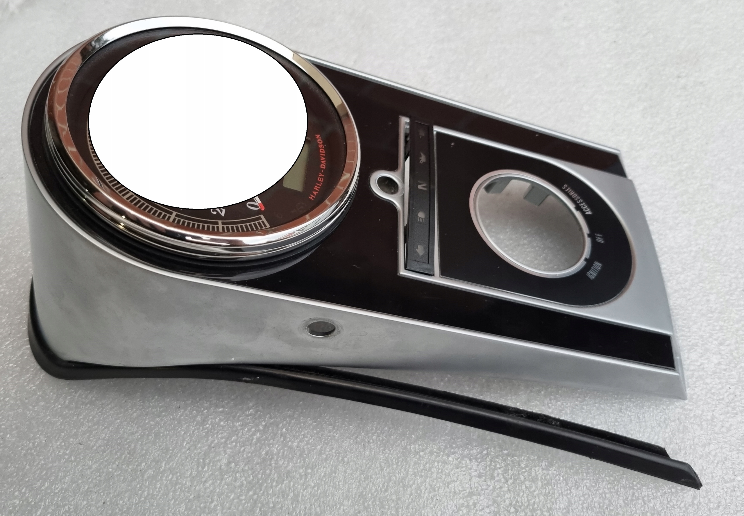 71250-00A - HARLEY DAVIDSON SOFTAIL COUNTER CONSOLE COVER