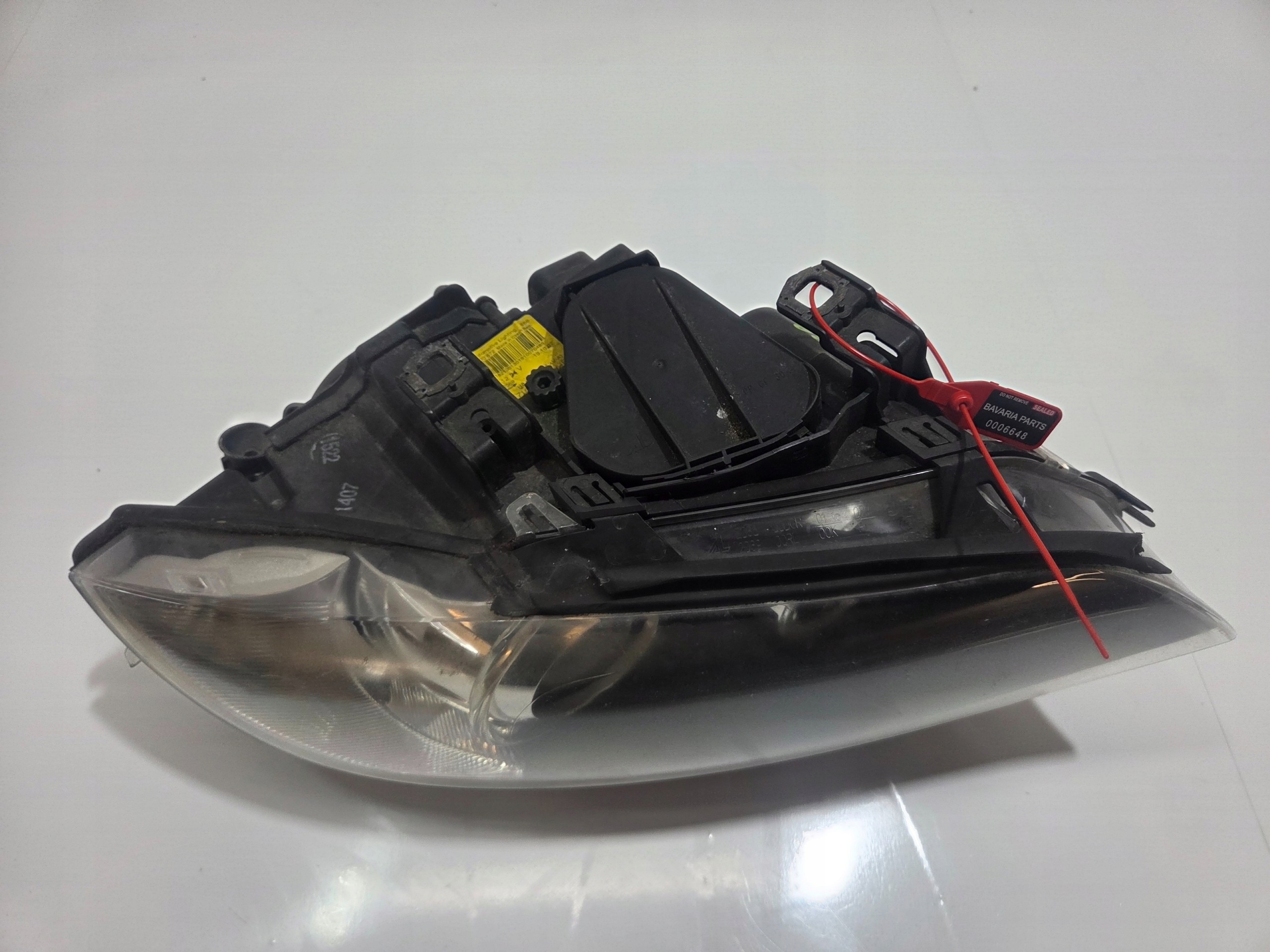 far desna prednja BMW E93 7162130