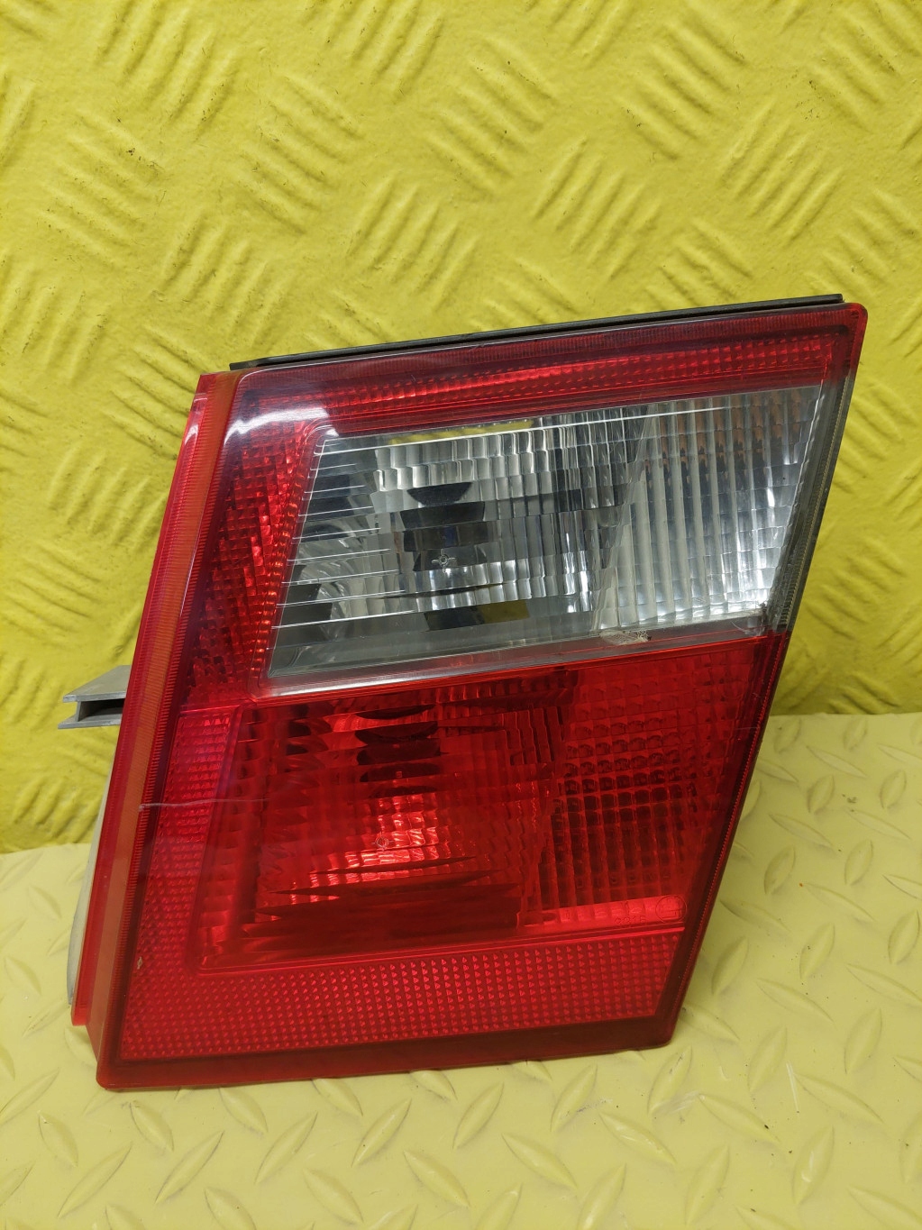 SAAB 95 LIFT sedan light bonnet right rear part