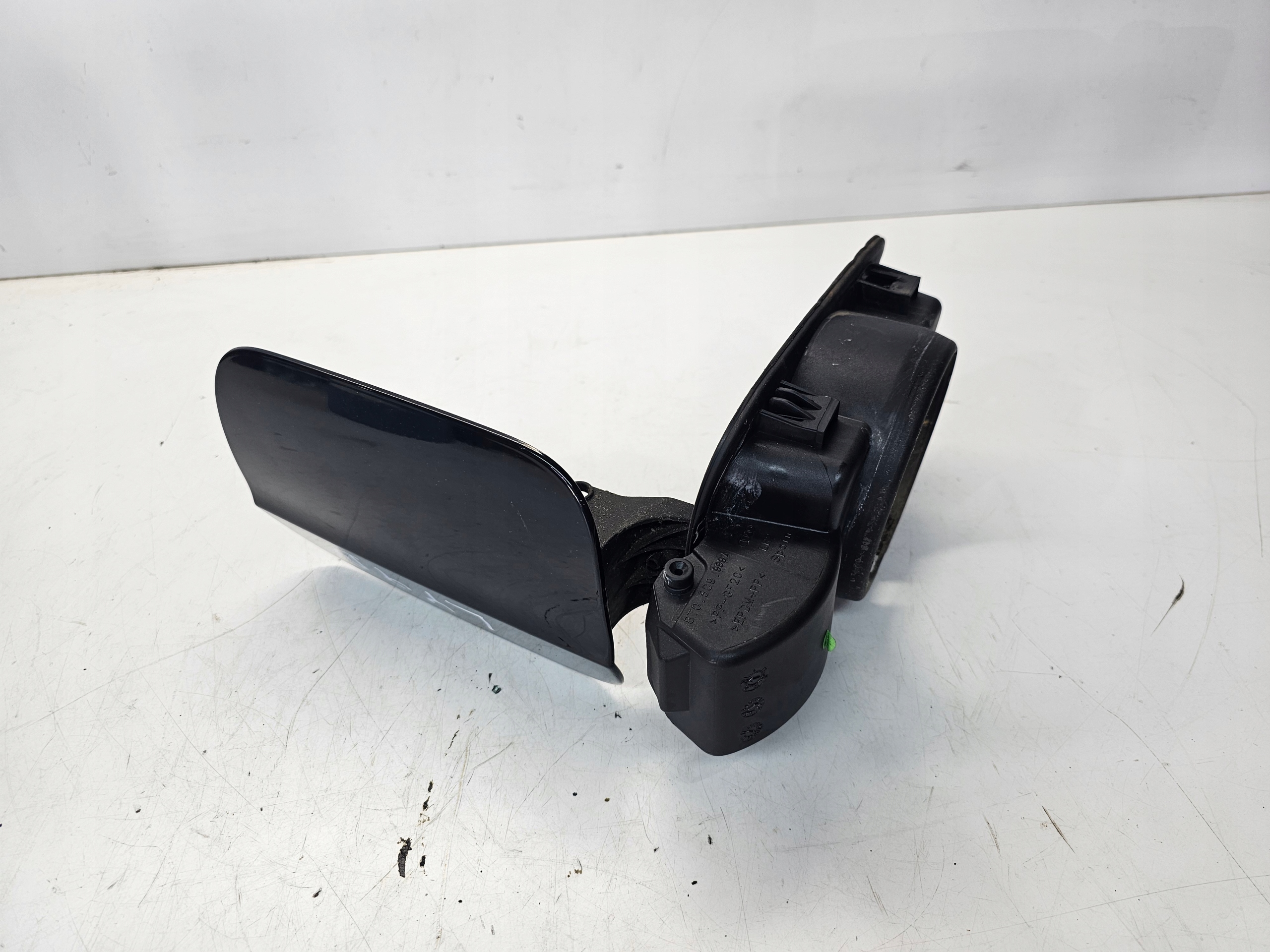 Volet trappe carburant Carburant AUDI A5 8T 8T0809999A LY9B