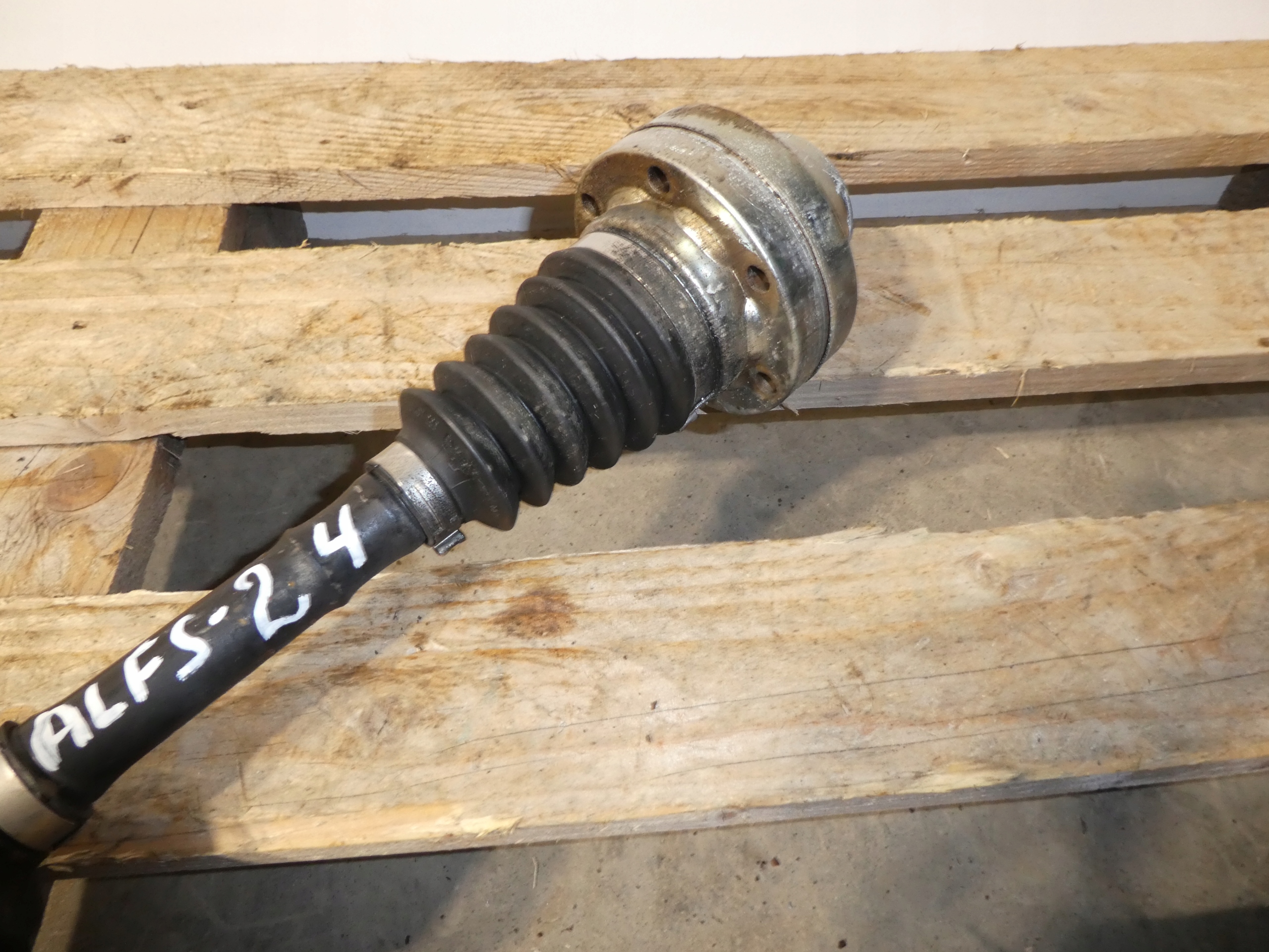 VW AMAROK 2.0 TDI semi-axis front front 2H0407271D