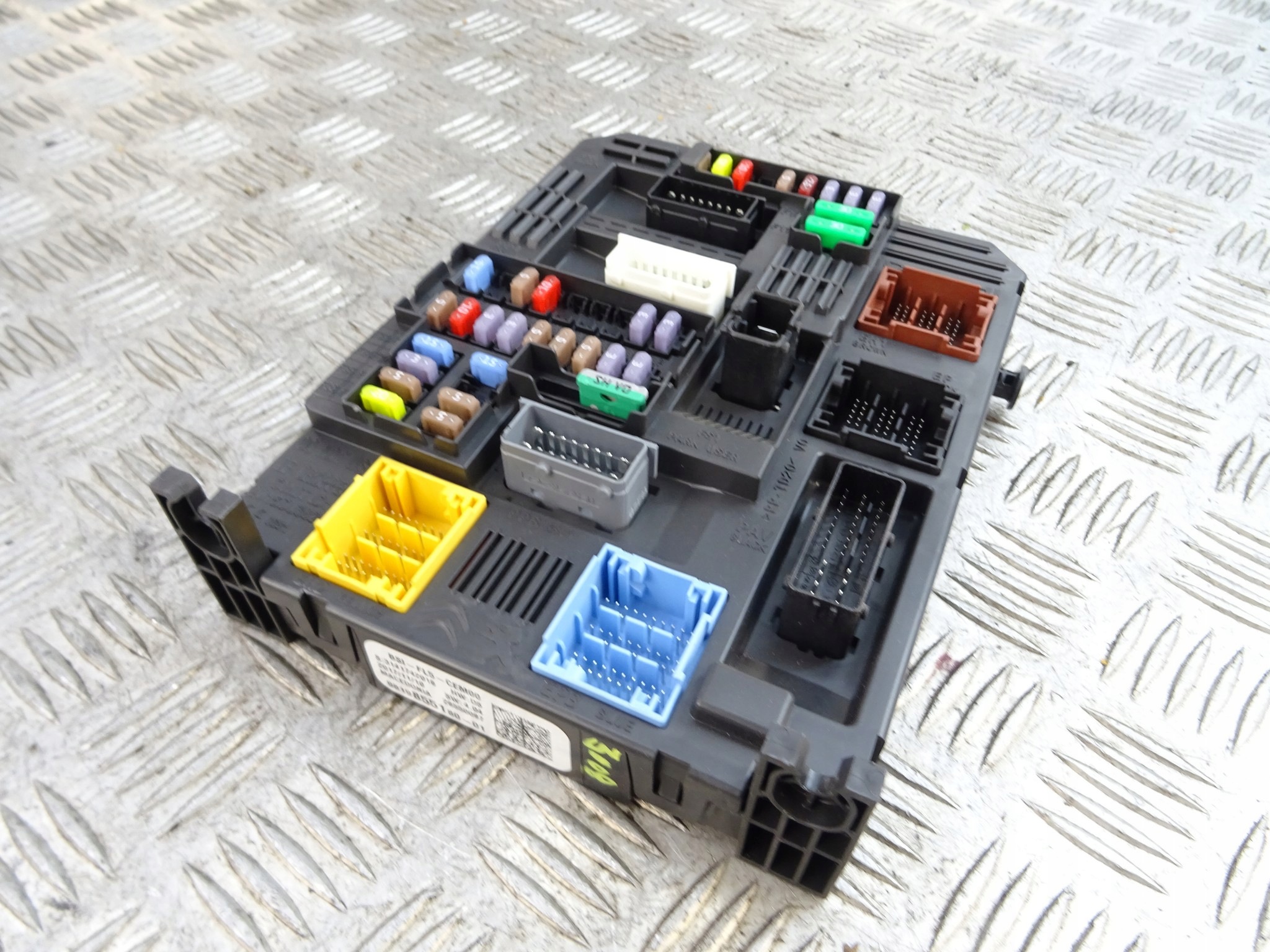 PEUGEOT 3008 II computer control unit compartment MIDUL BSI 9819855180