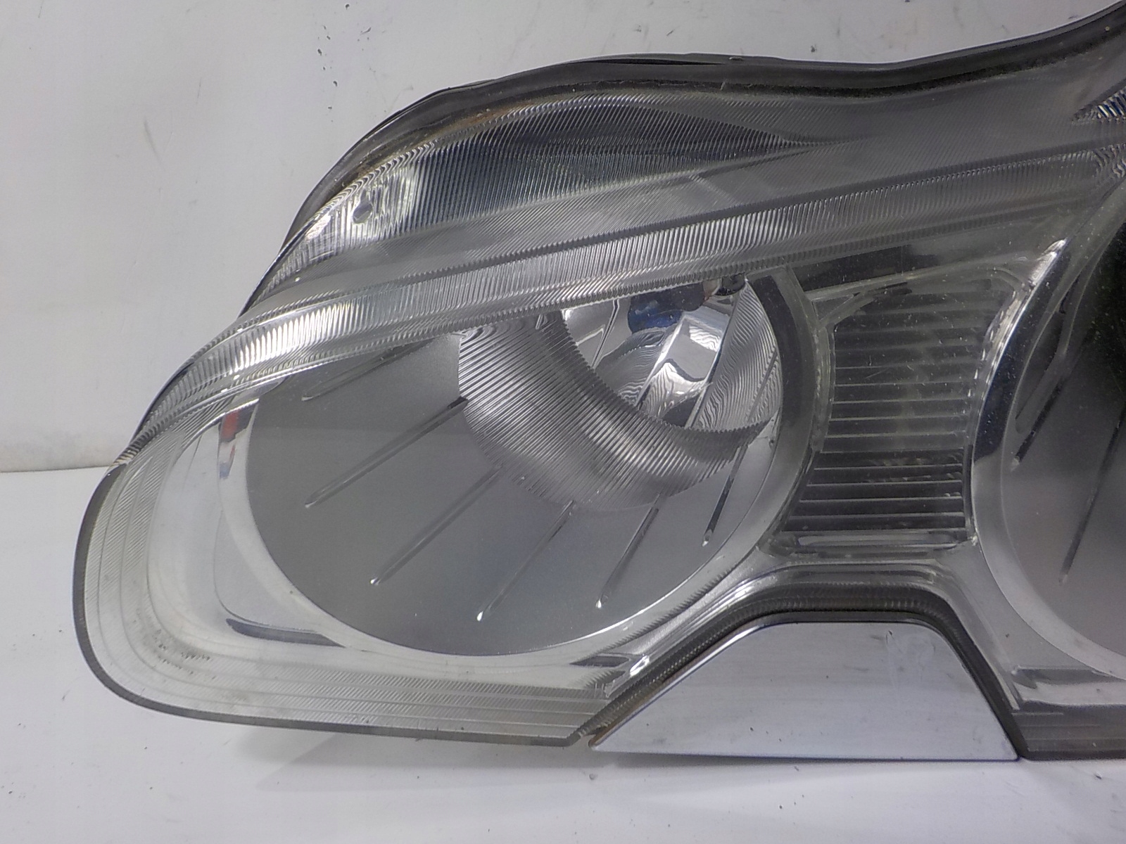 JAGUAR XF X250 XENON light left front front UK