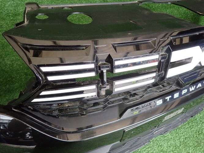 DACIA SANDERO III STEPWAY 20- front bumper front