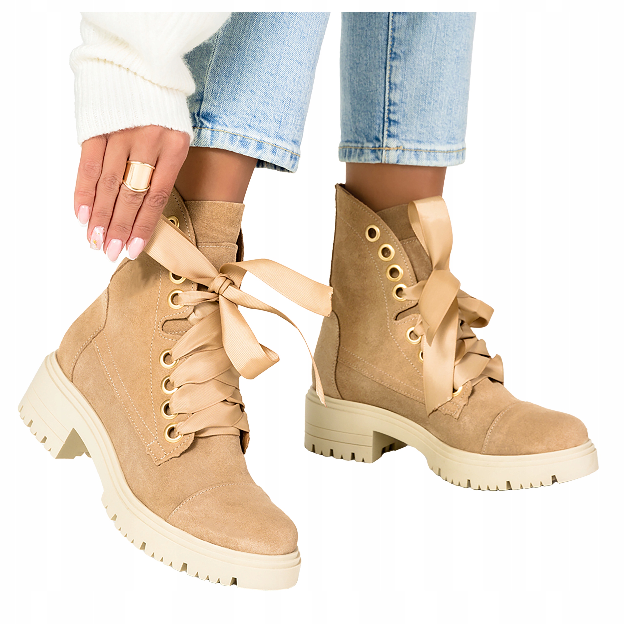 Kotníkové Boty Na Platformě Nýty Polská Kůže 38