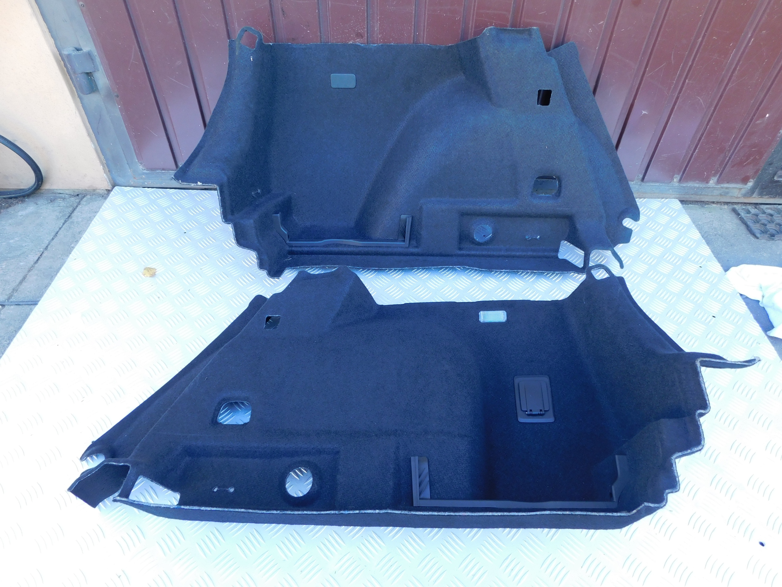 Cupra Formentor side side upholstery upholstery boot rear part right right