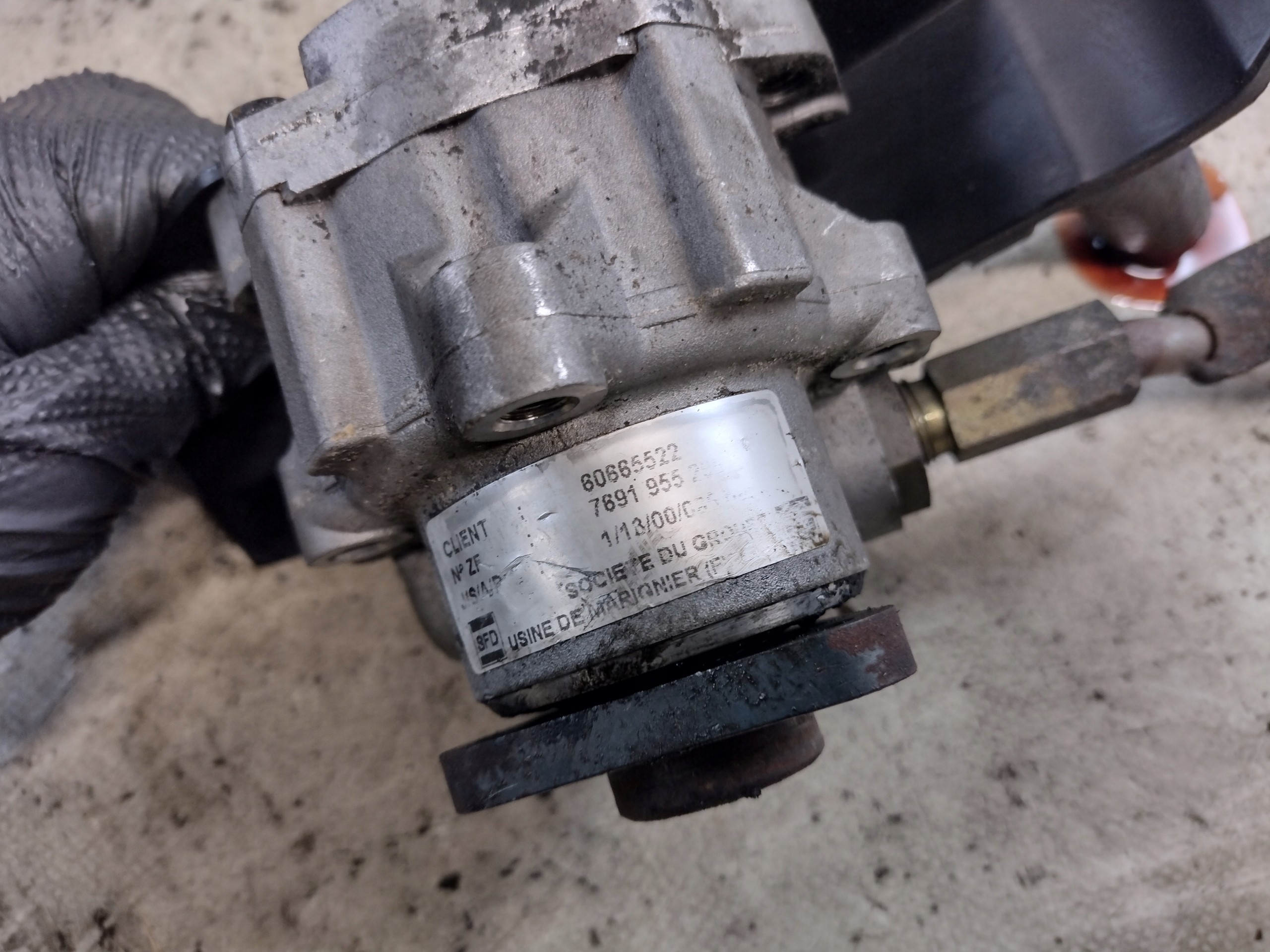 servo pump Alfa Romeo 156 1,8B 60665522