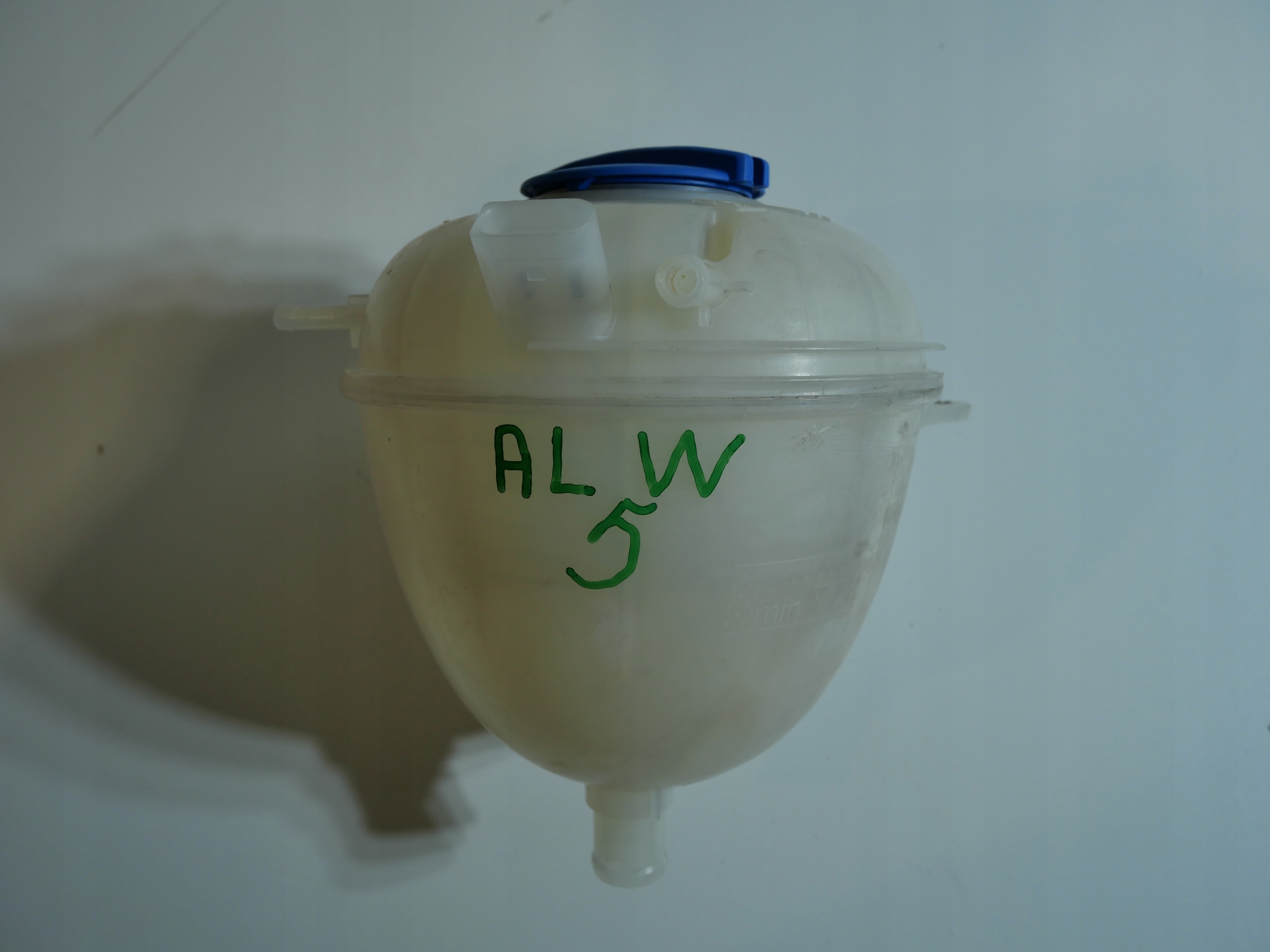 VW T6 water tank 7E0121407B