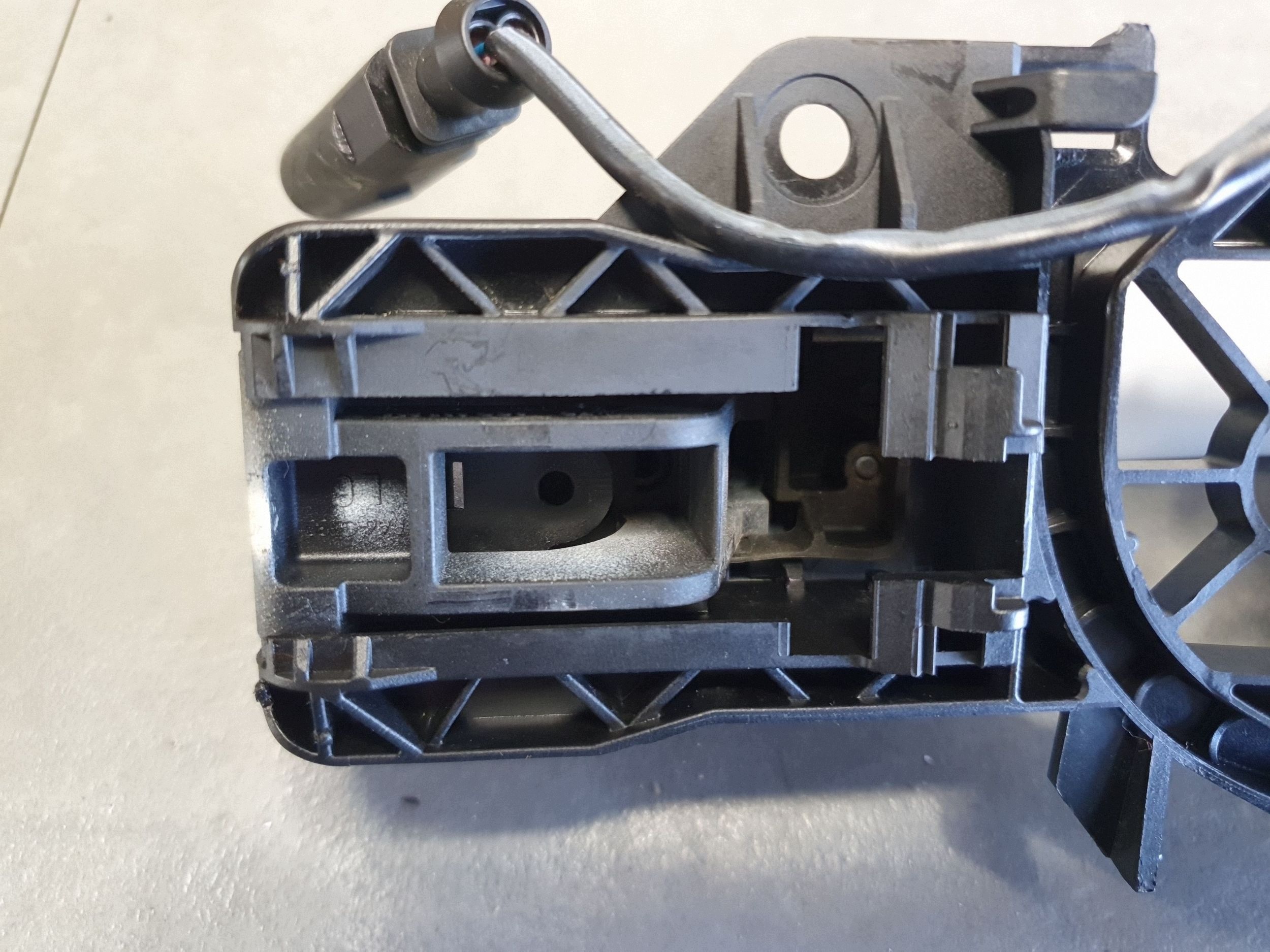 Volkswagen PASSAT CC exterior handle left front lb9a 3C0837885H