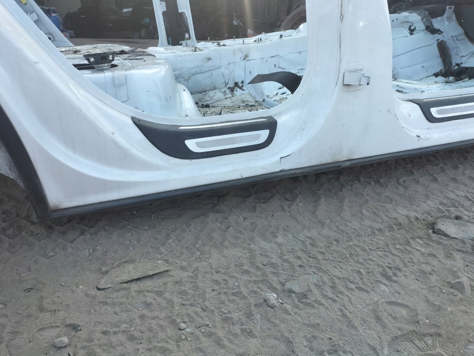 threshold right + pillar central AUDI Q5 8R LY9C