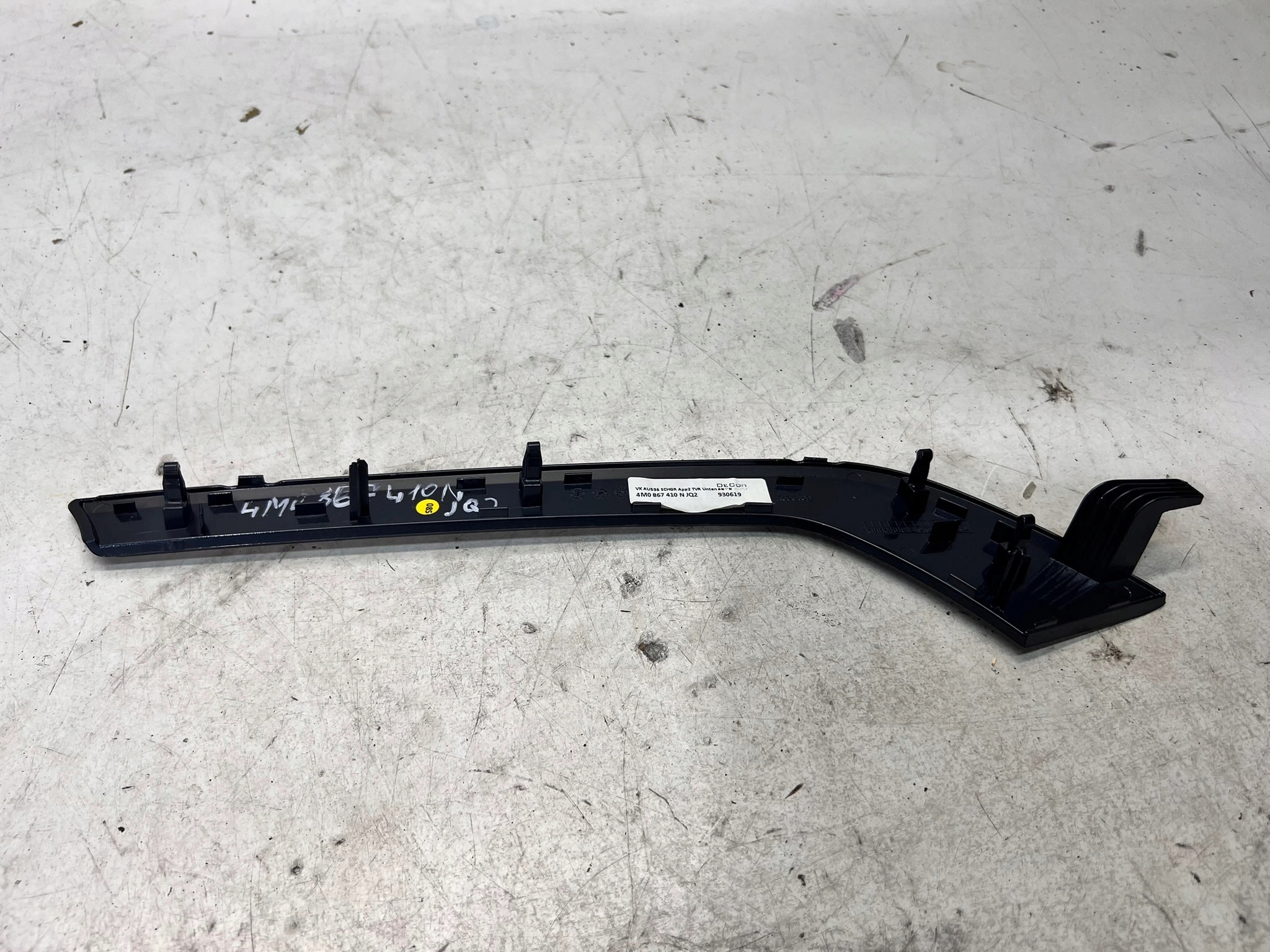 DEKOR door right front AUDI Q7 4M 4M0837410N JQ2
