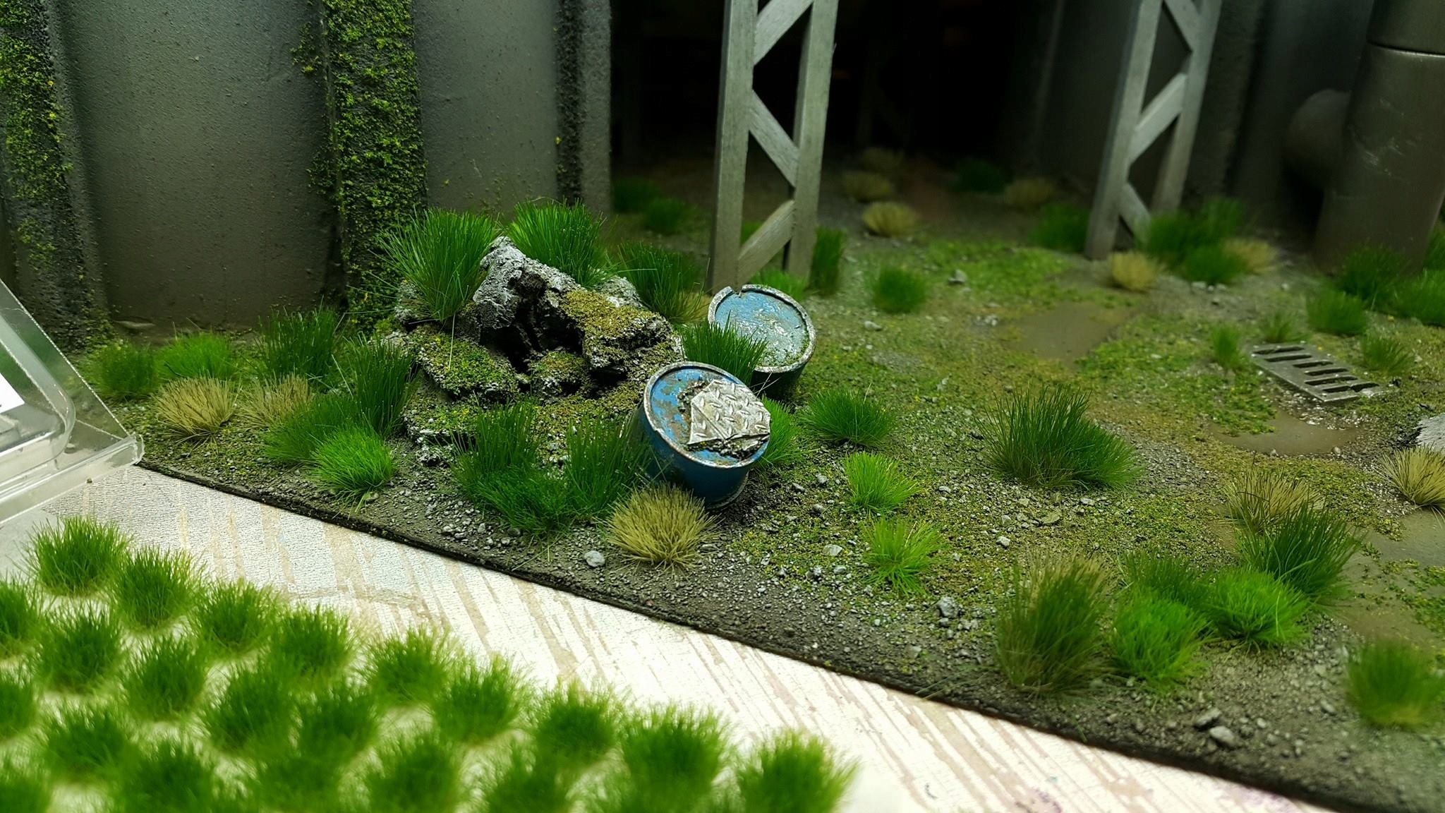 Paint Forge kępki trawki Dead Grass 70sztuk / 12mm System Każdy