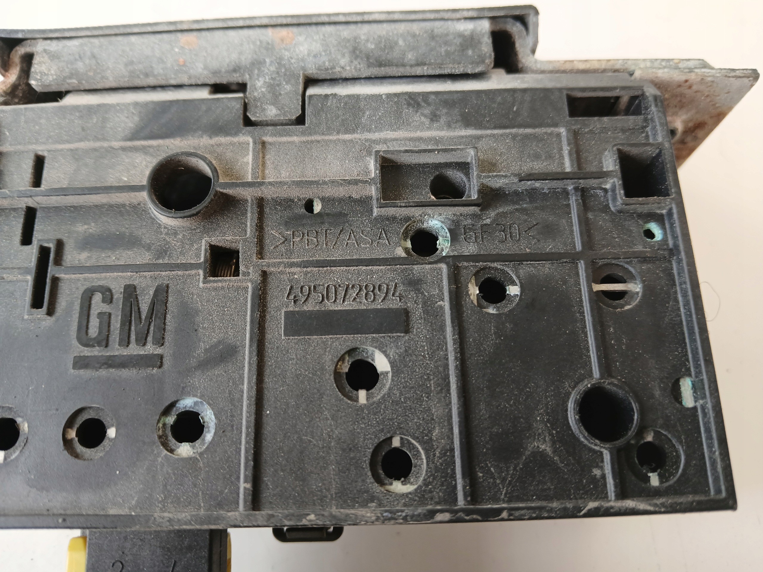 OPEL VECTRA C KOMBI lock bonnet boot 13185566