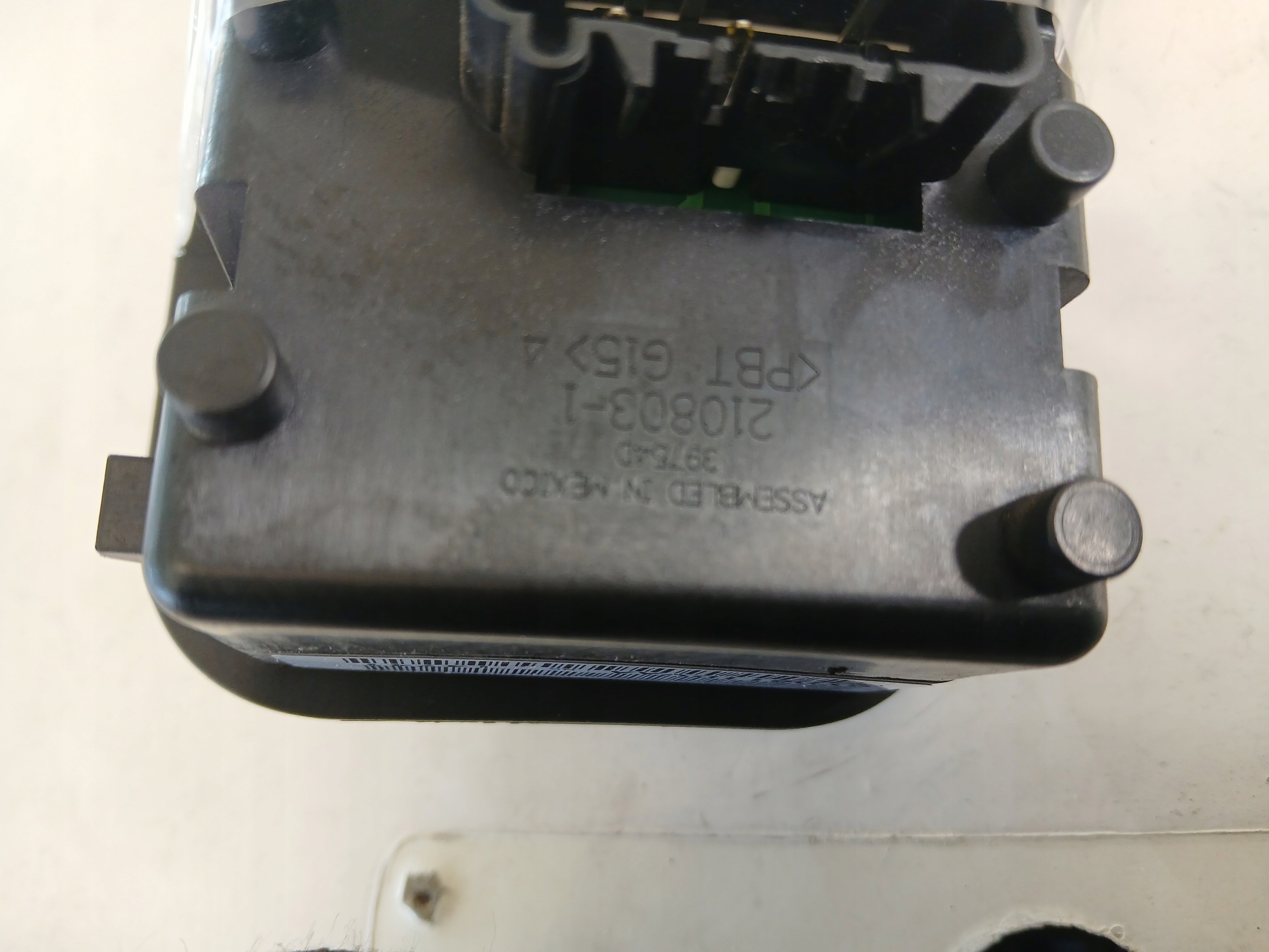 CHRYSLER VOYAGER IV light switch 0YD011DVAA