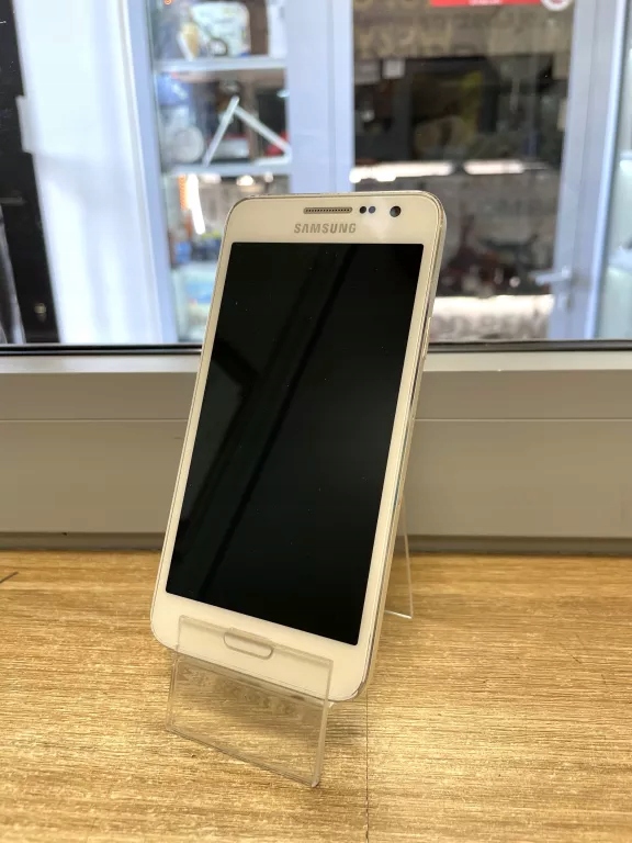 Smartfon Samsung Galaxy A3 1,5 GB / 16 GB 4G (LTE) niebieski