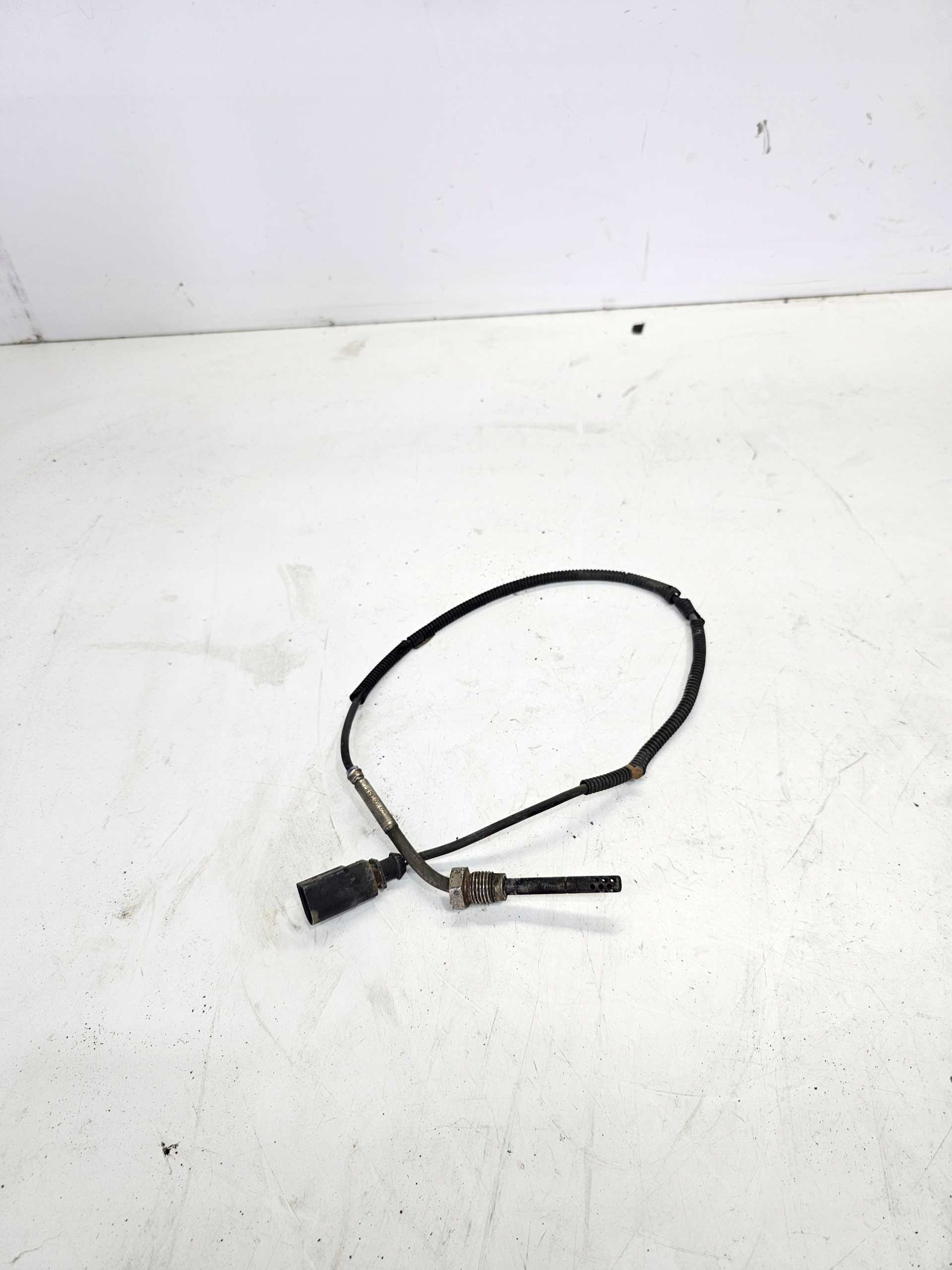SENSOR TEMPERATURY GASE AUDI VW 059906088H