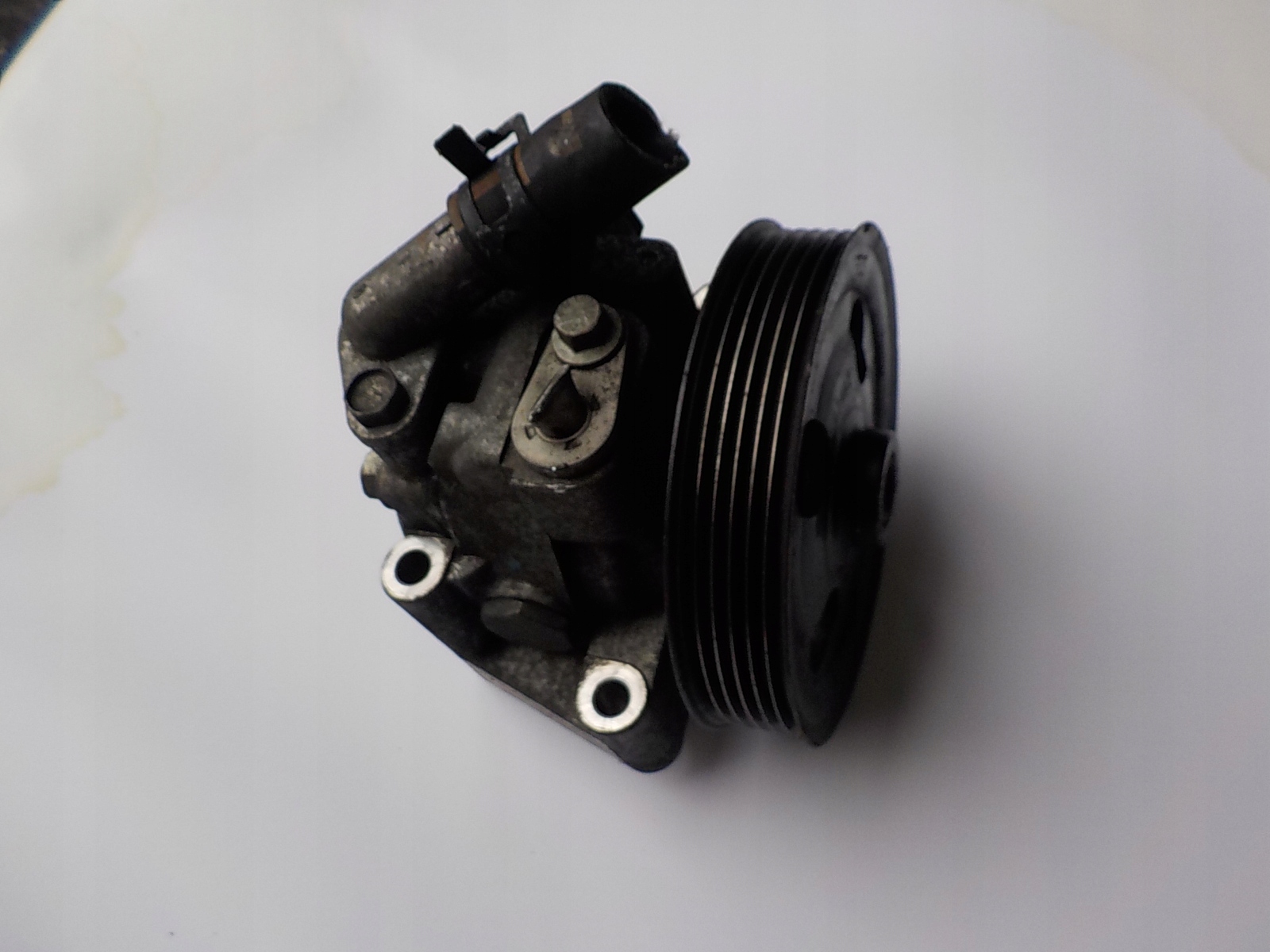 FORD MONDEO IV 2.0 TDCI ORG Pompa servosterzo 7G91-3A696-HA
