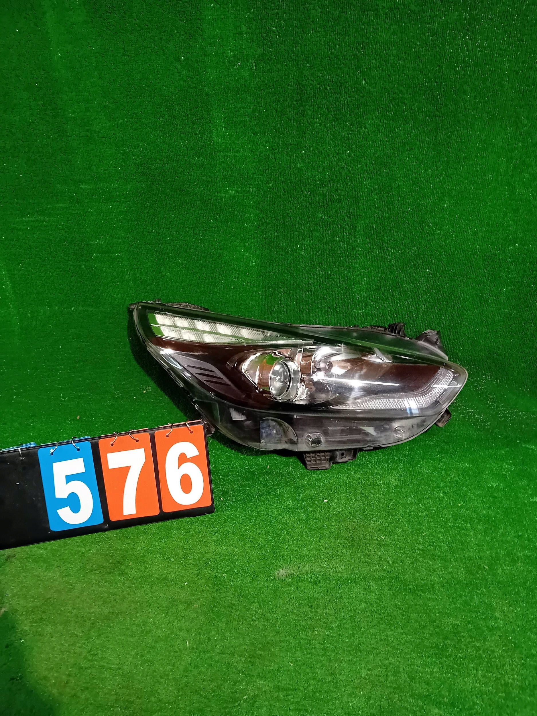 REFLEKTOR right front FORD S-MAX MK2 14- GALAXY MK4 LED