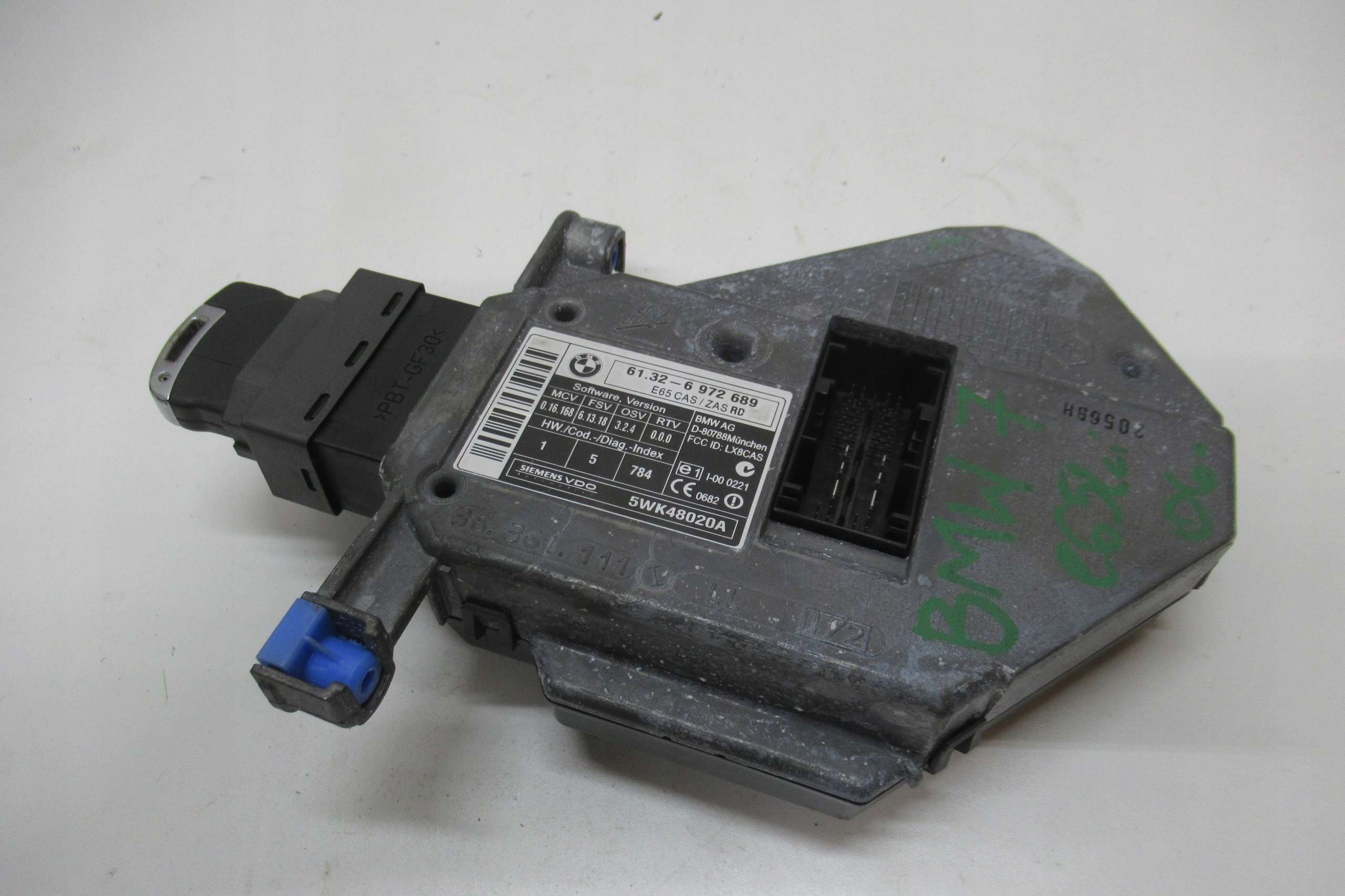 BMW 7 E65 ignition player key 6972689