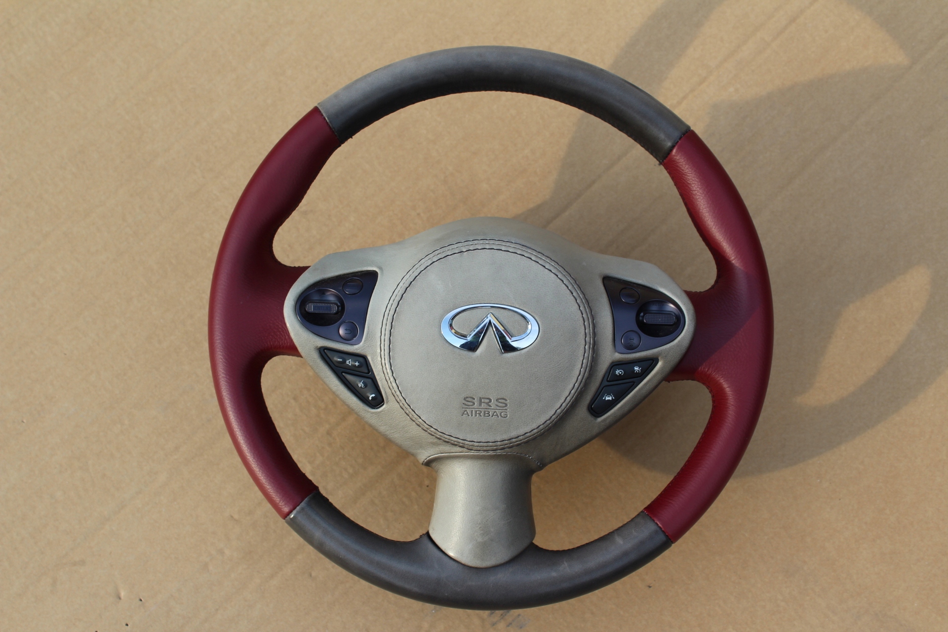 Kierownica PODUSZKA ORYGINAŁ INFINITI QX70