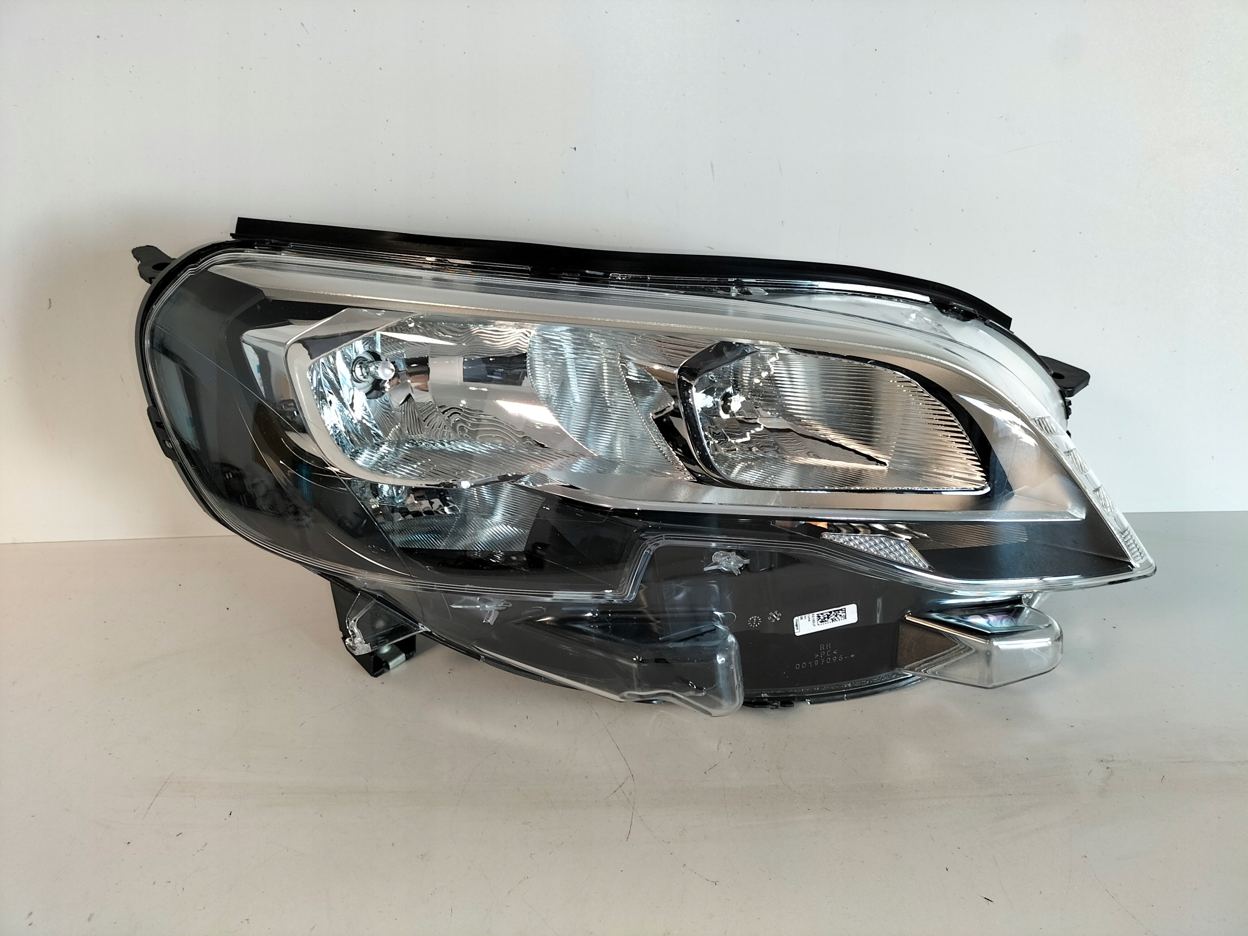 light front reflektor right PEUGEOT EXPERT III 16