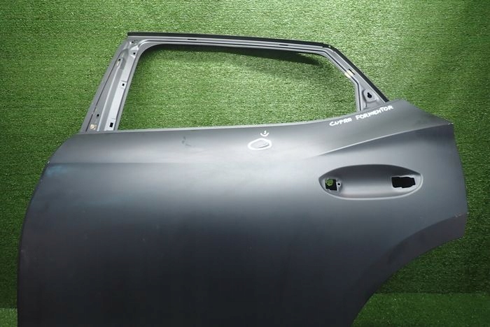 CUPRA FORMENTOR door left rear. rear part