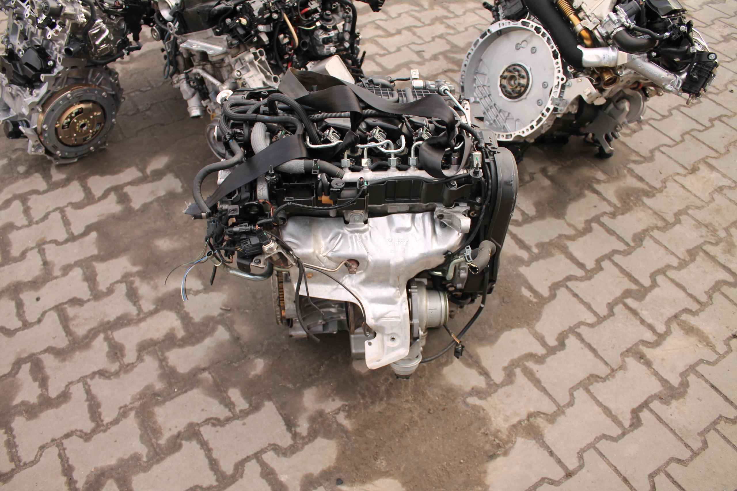 engine complete VOLVO 2,0 D D4204T16 80 TYSKM