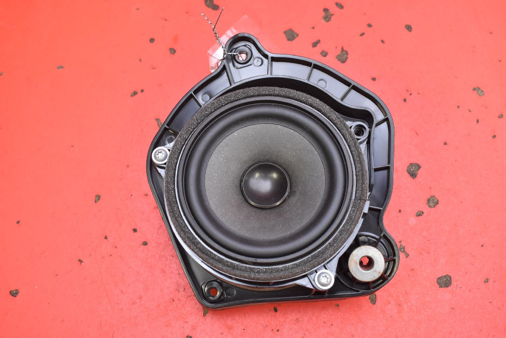 speaker left rear part 7246671 BMW X3 F25 10-15