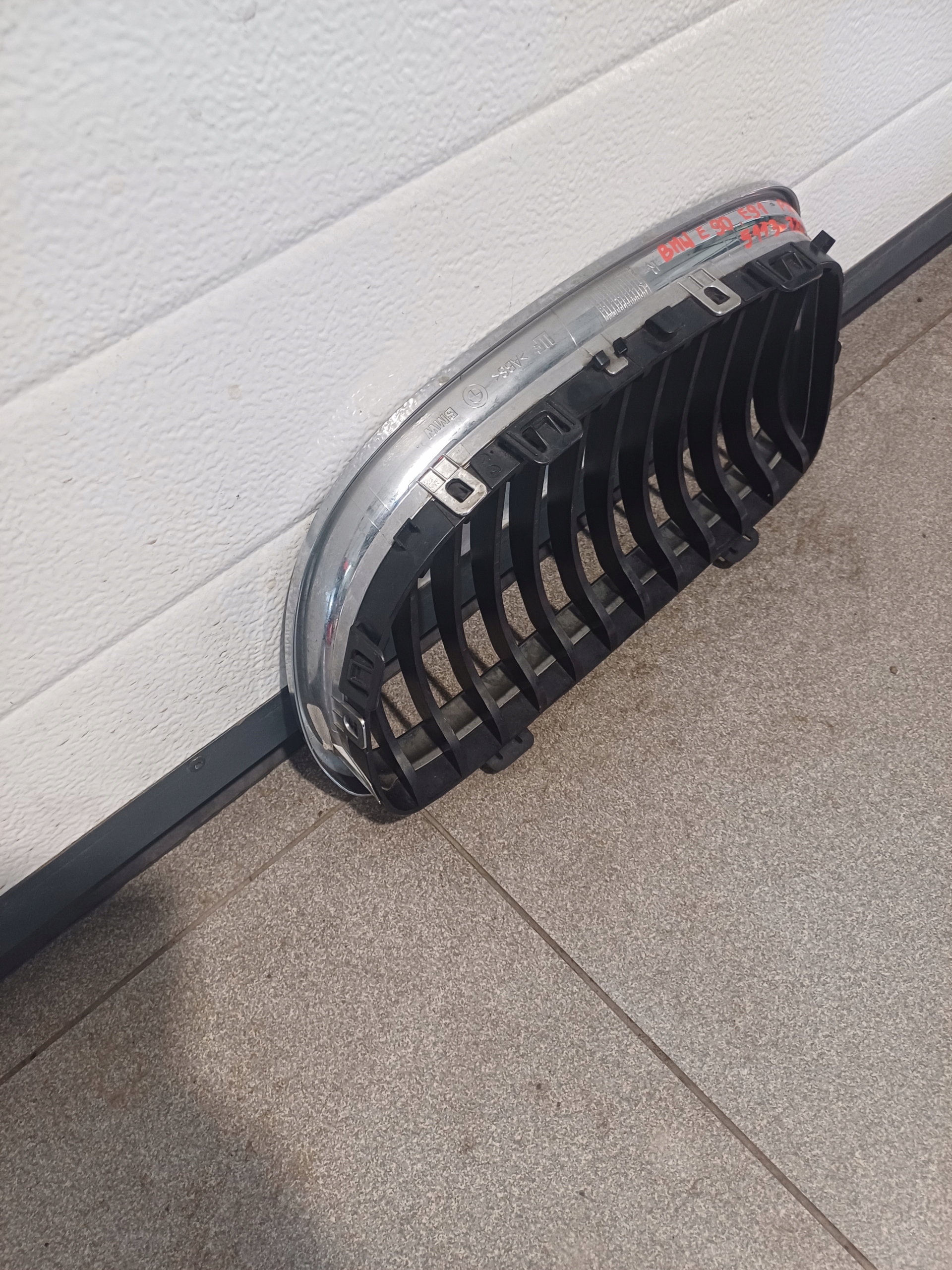 kidney grille grill right front front BMW E90 E91 LIFT 7201968