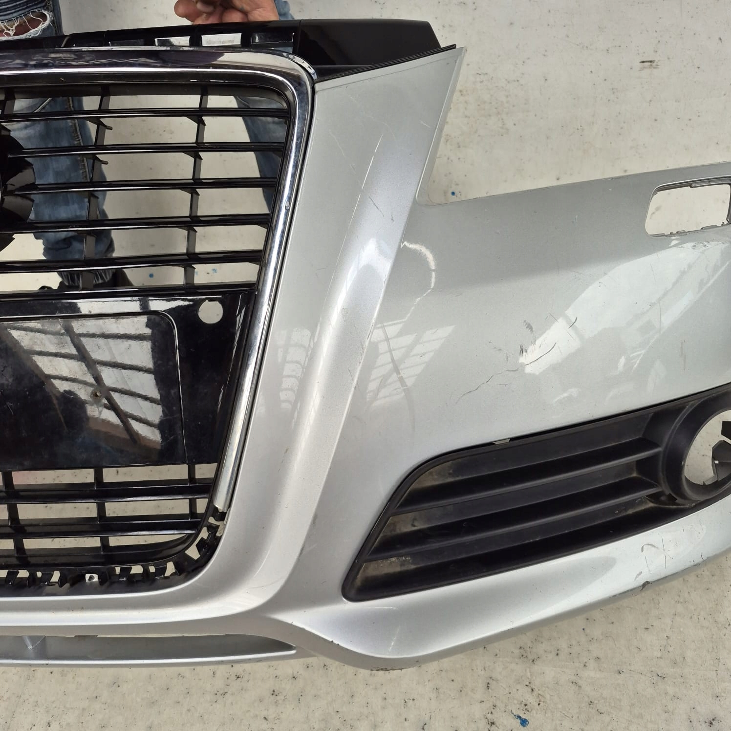 AUDI A3 8P LIFT 08- bumper front front SPR PDC 8P0807437H