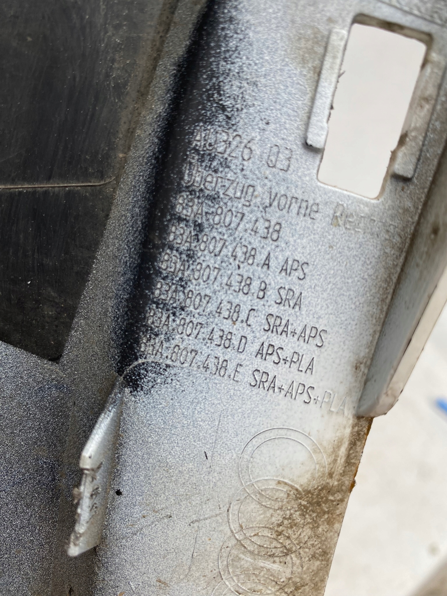 AUDI Q3 II 18- corner of a bumper right front PDC 83A807438