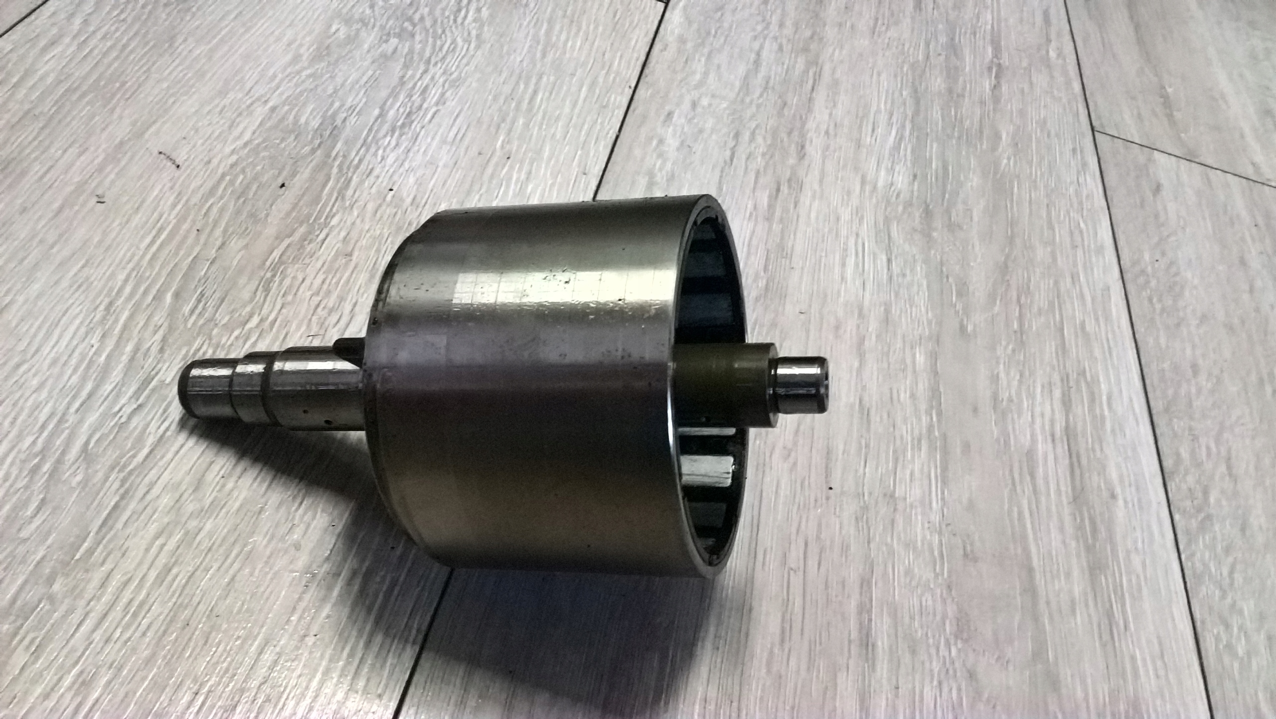 YAMAHA R1 RN12 KOLO MAGNESOWE MAGNETO 2004 2006