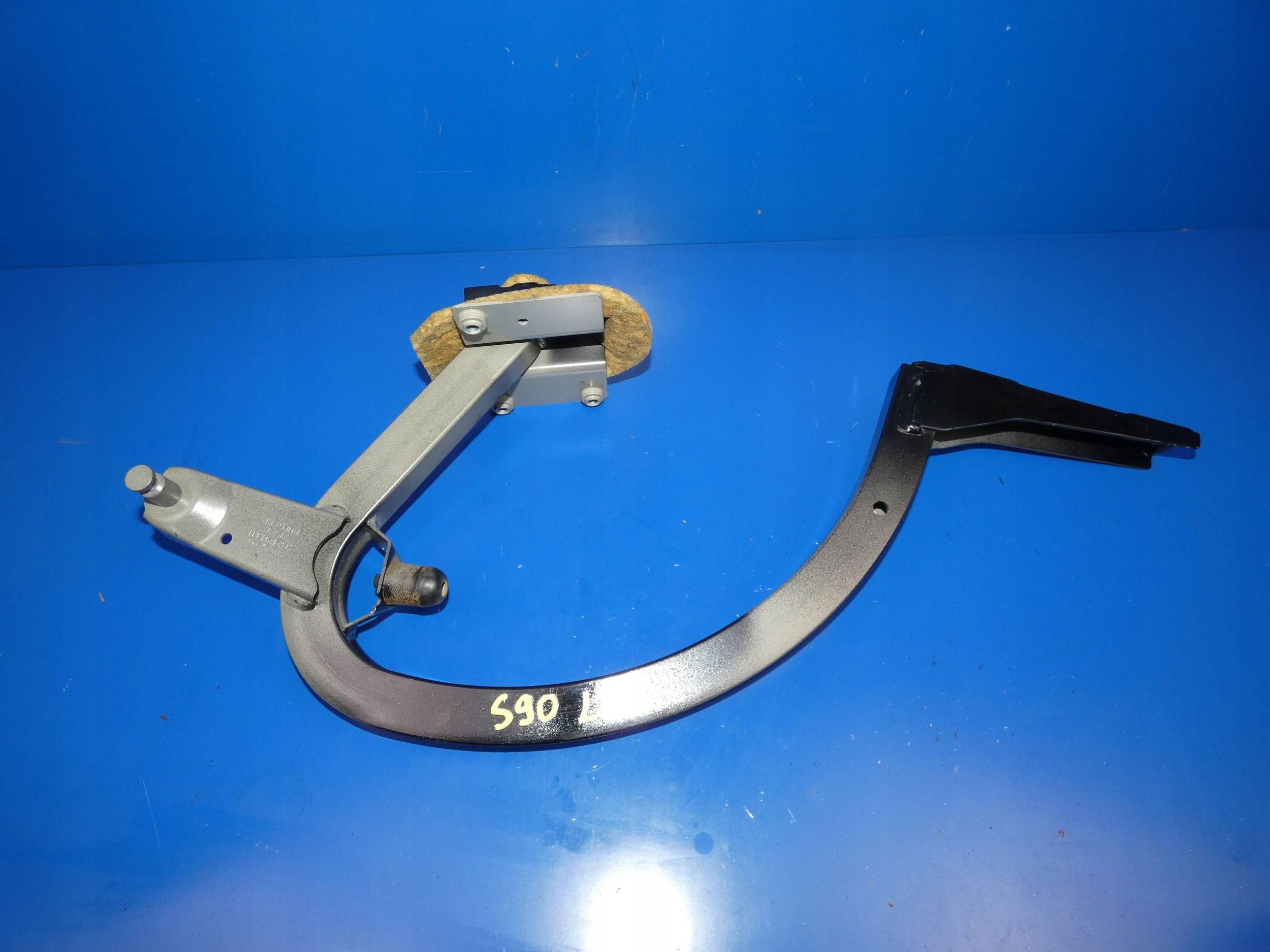 VOLVO S90 II sedan hinge bonnet boot left rear part