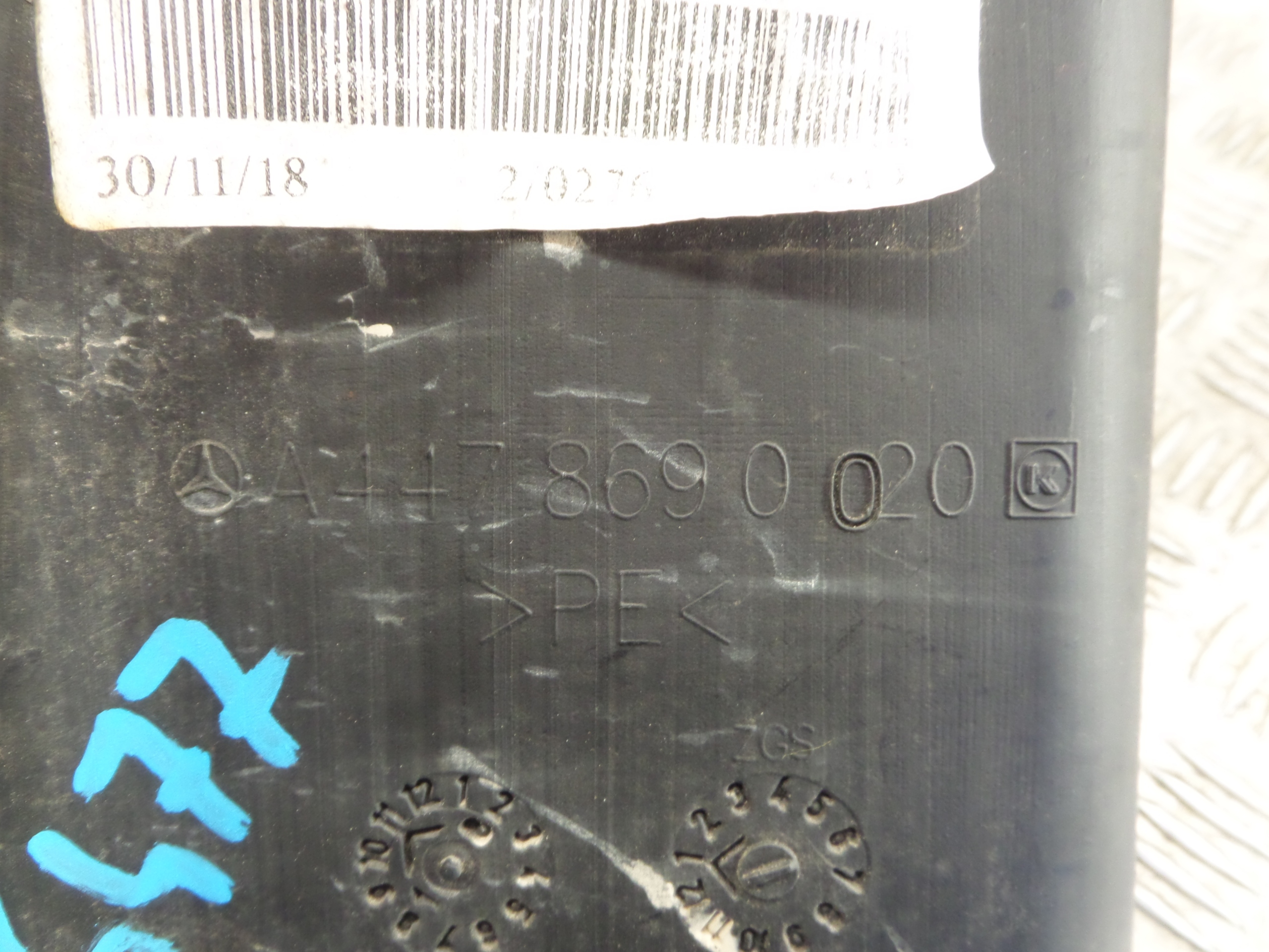 washer fluid tank Mercedes a4478690020