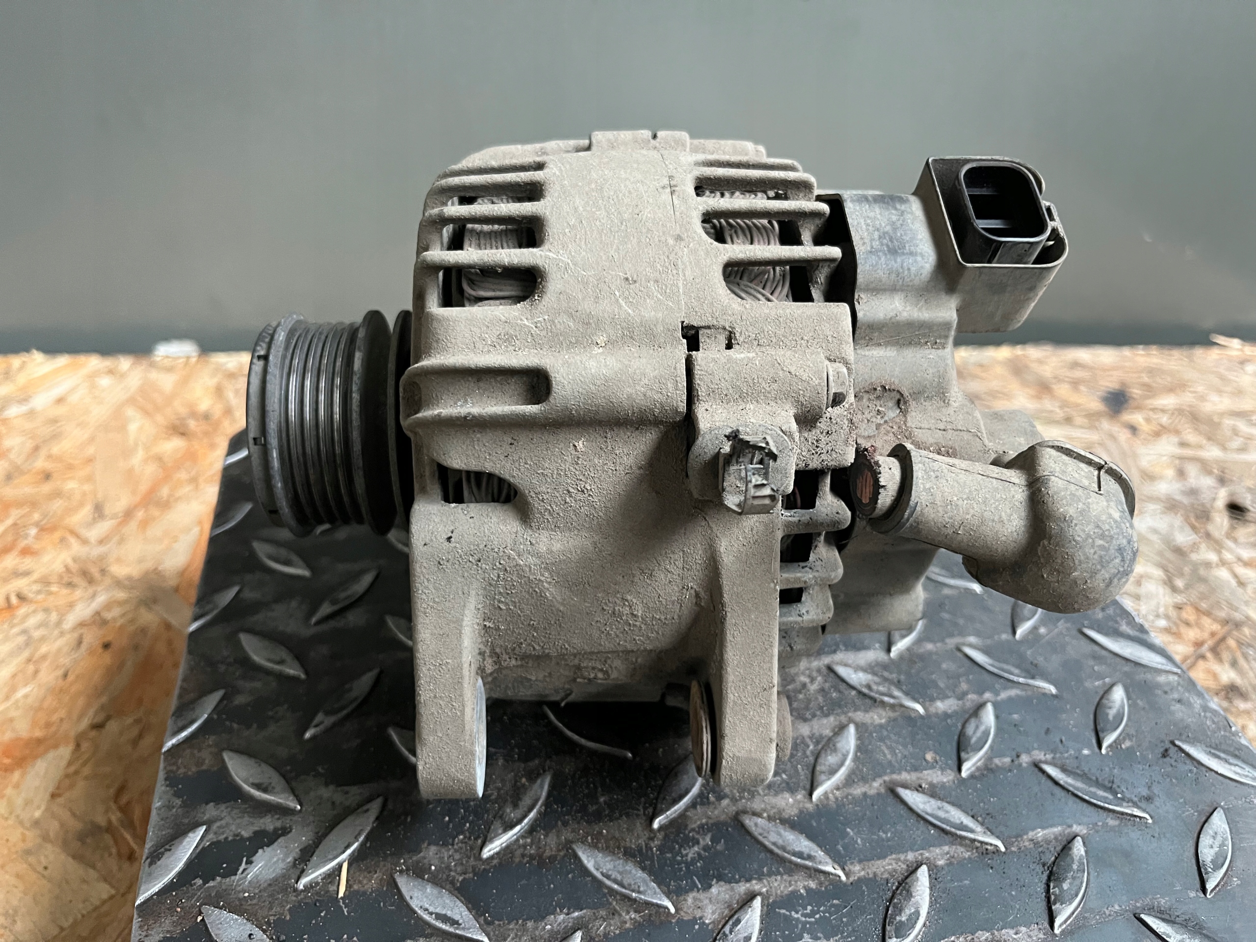 alternator HYUNDAI I30 37300-2A500