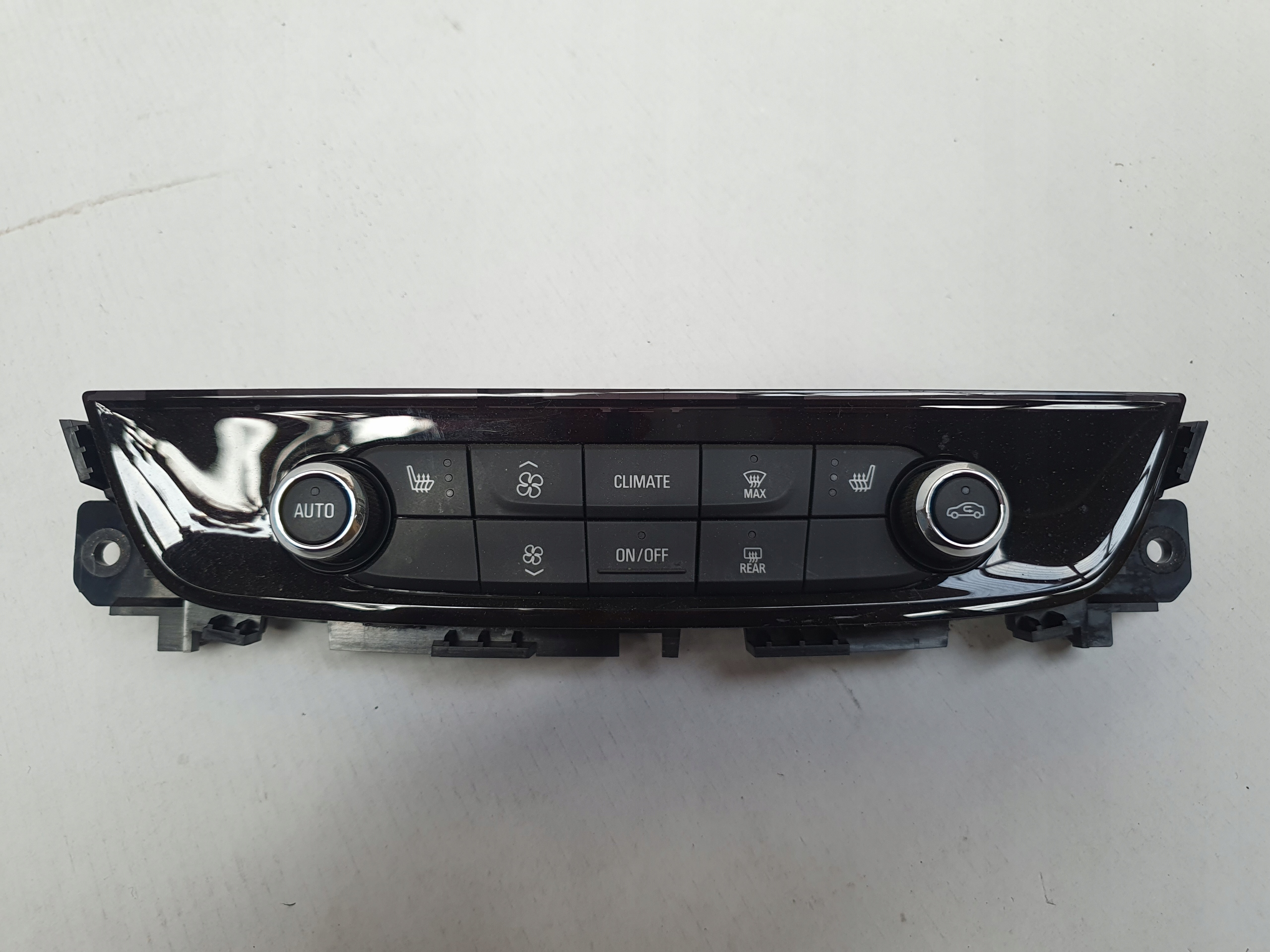 OPEL INSIGNIA B Unite commande clima 39177121