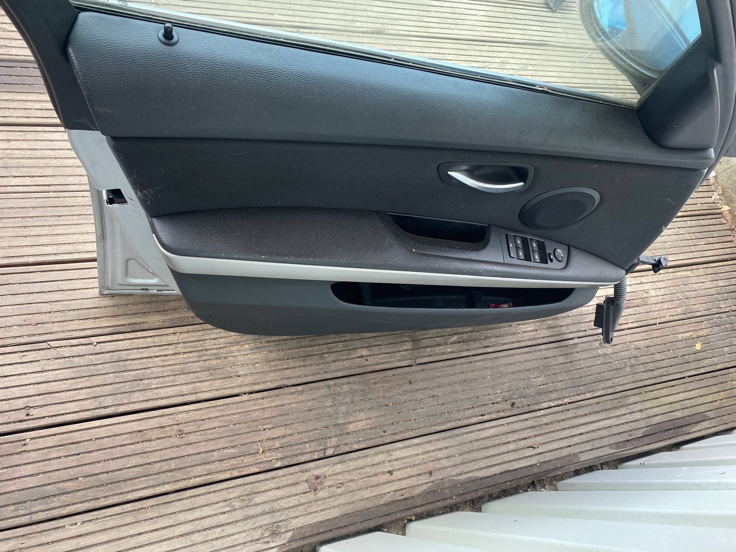 BMW 3 E90 E91 complete door left front front 354 SREBRNY